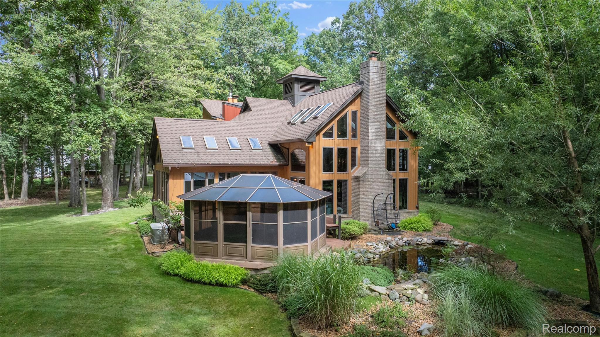8931, Bridge, Grosse Ile, Michigan, 48138