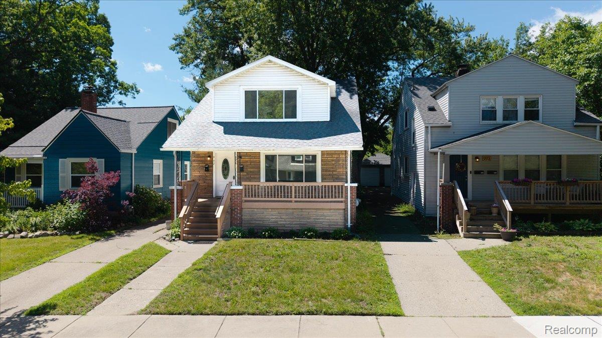 967, Alberta, Ferndale, Michigan, 48220