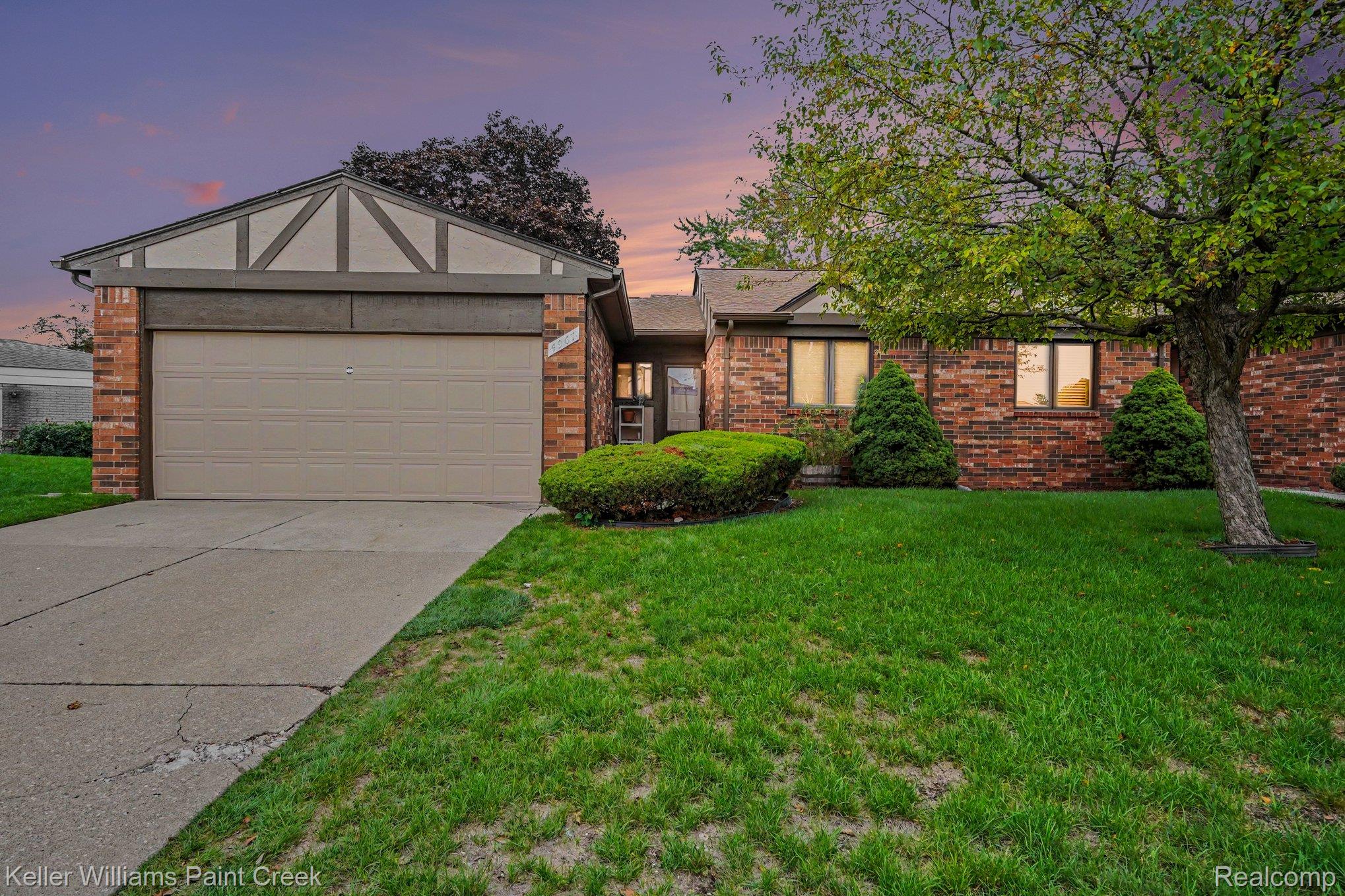 4967, Grand Oaks, Warren, Michigan, 48092