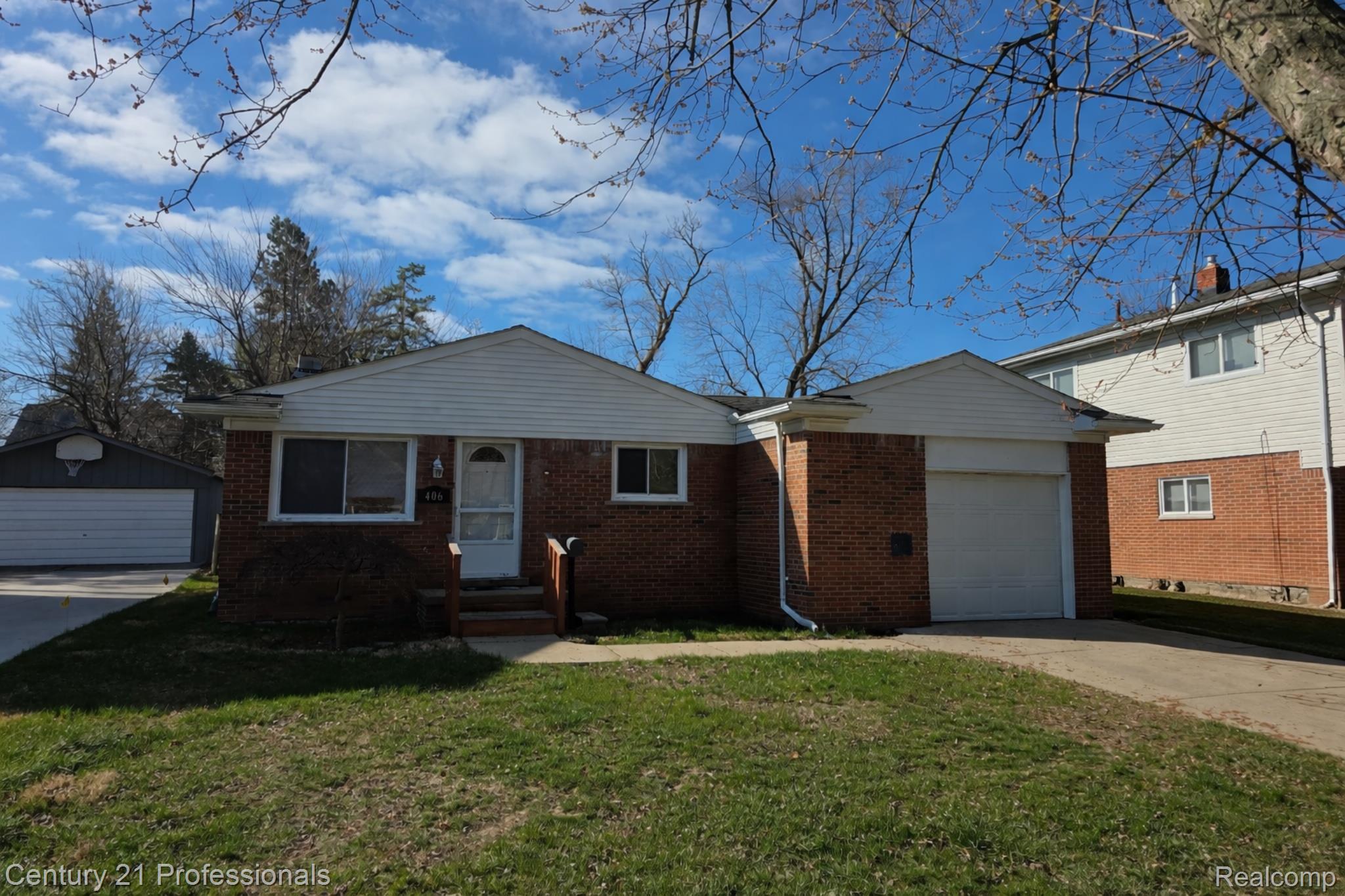 406, Woodlawn, Royal Oak, Michigan, 48073