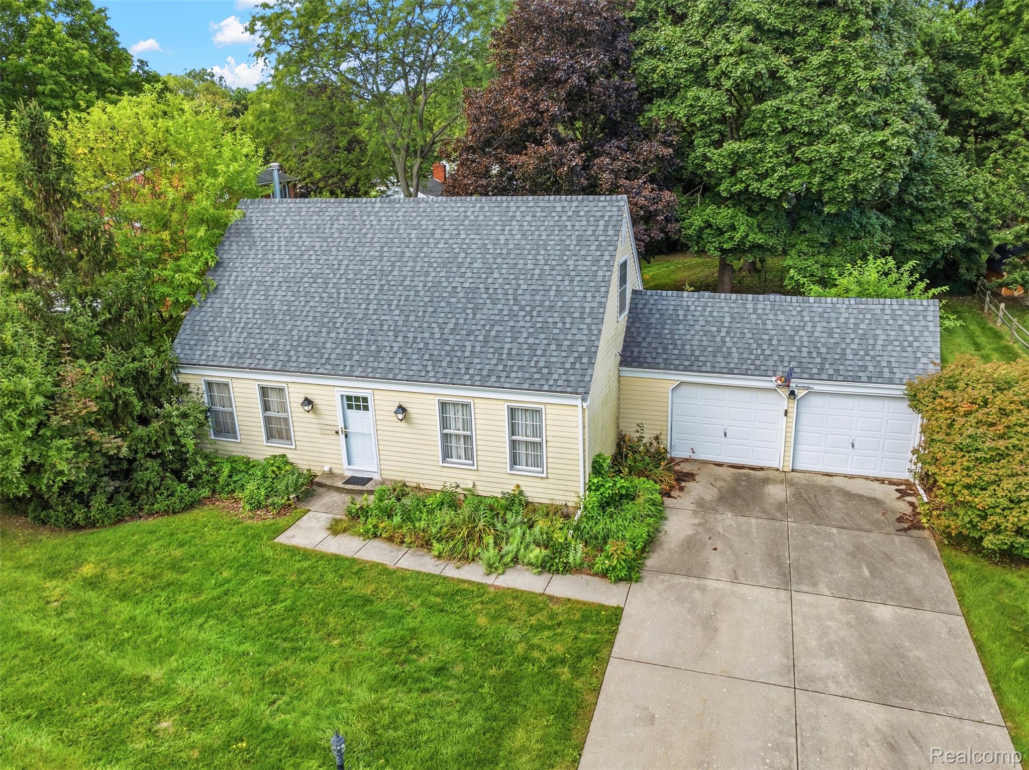 3121, Kings Brook, Flushing, Michigan, 48433