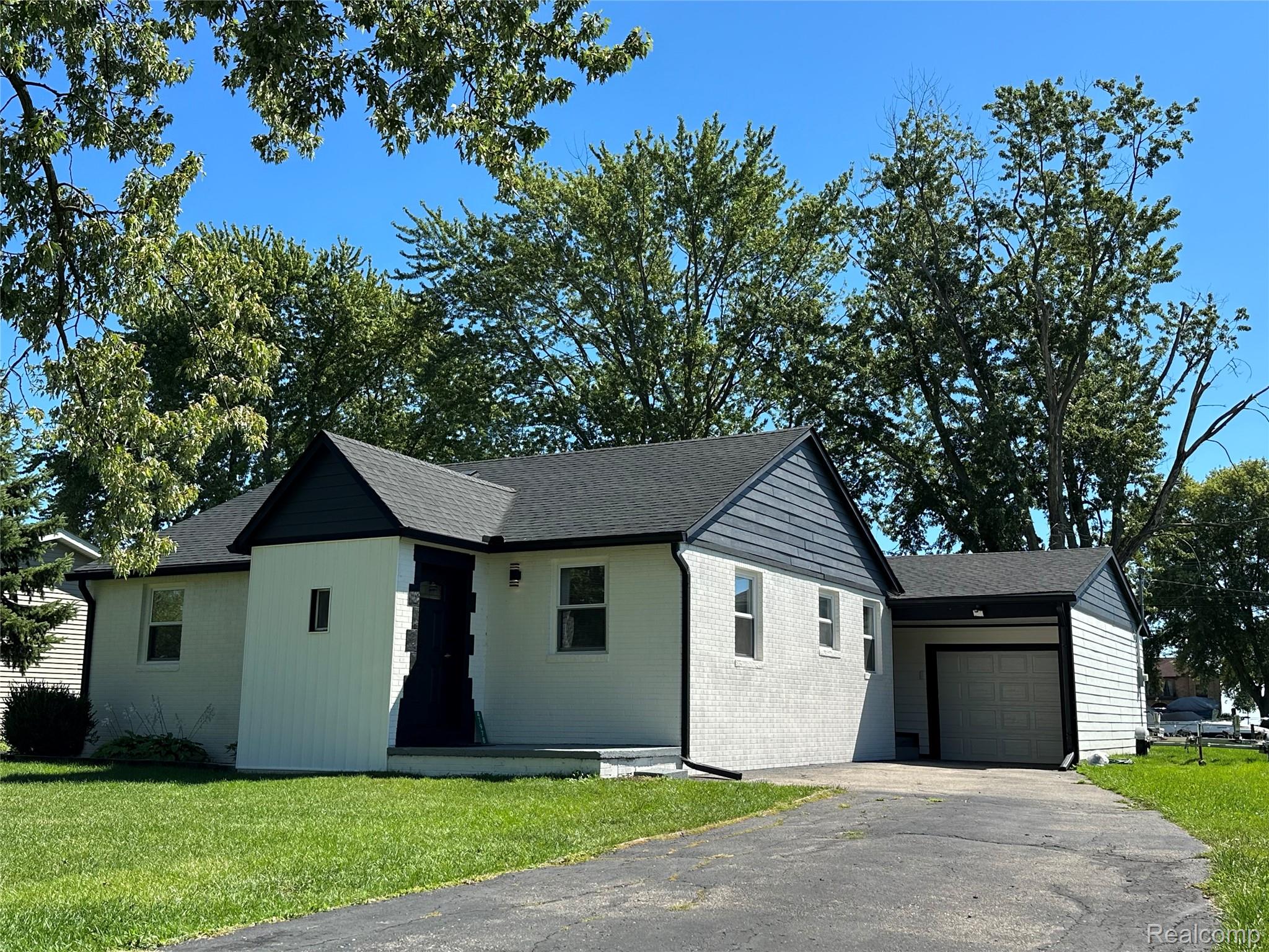 47978, Jefferson, Chesterfield, Michigan, 48047