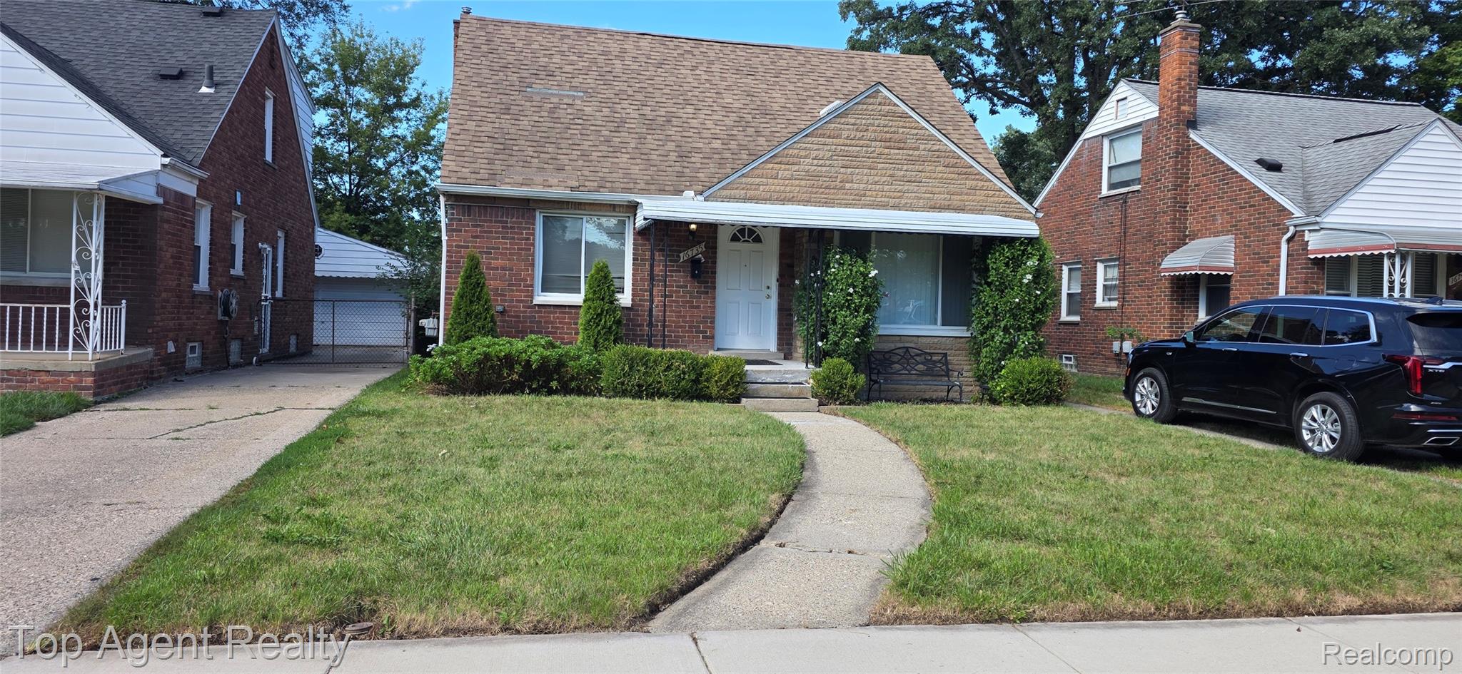 16735, Lincoln, SE, Eastpointe, Michigan, 48021