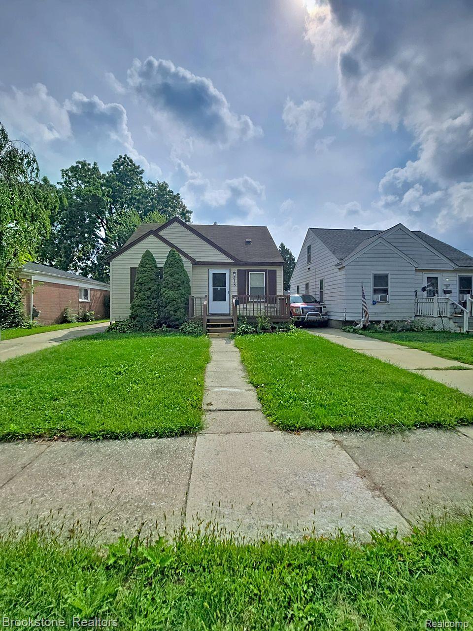 26165, Powers, Dearborn Heights, Michigan, 48125
