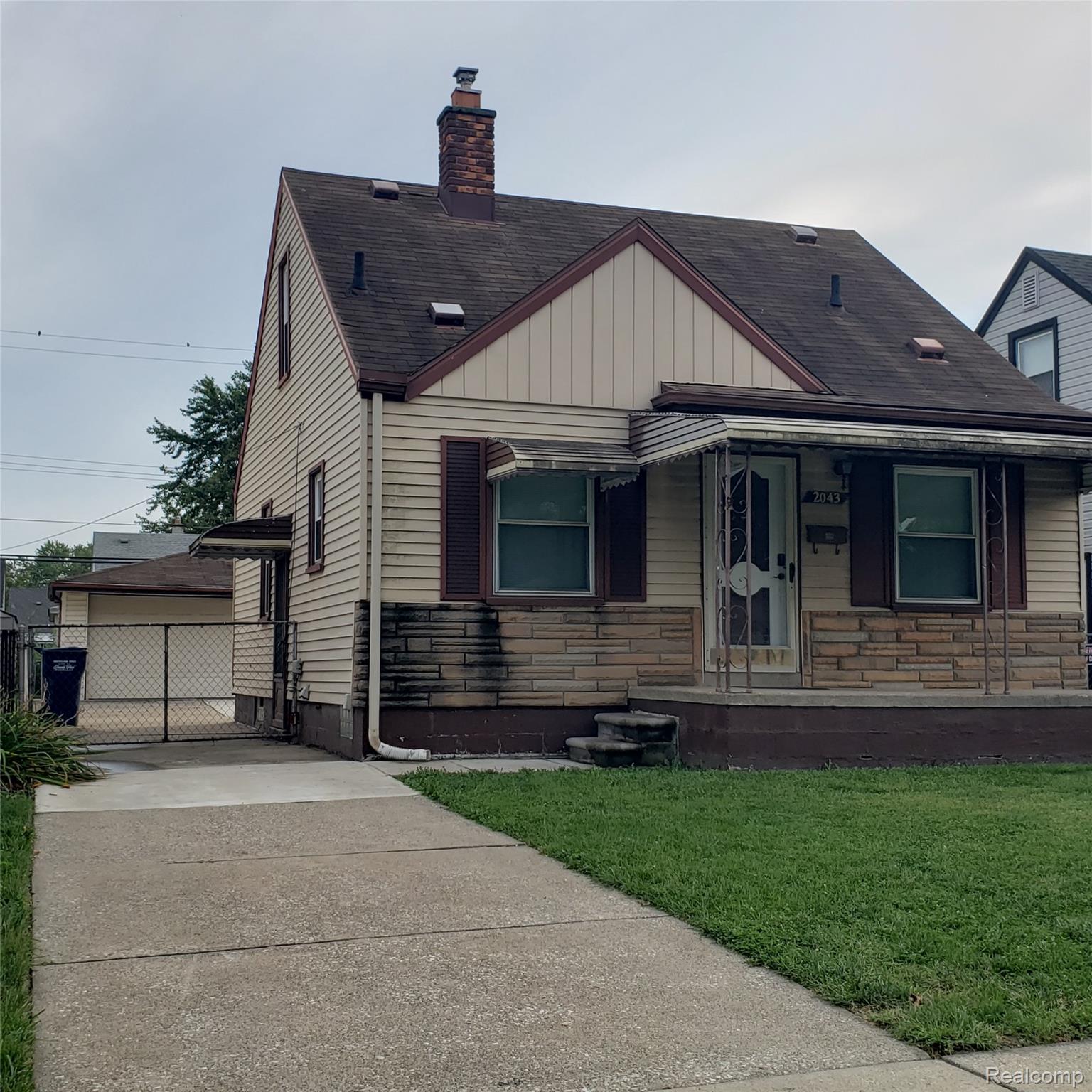 2043, Mill, Lincoln Park, Michigan, 48146
