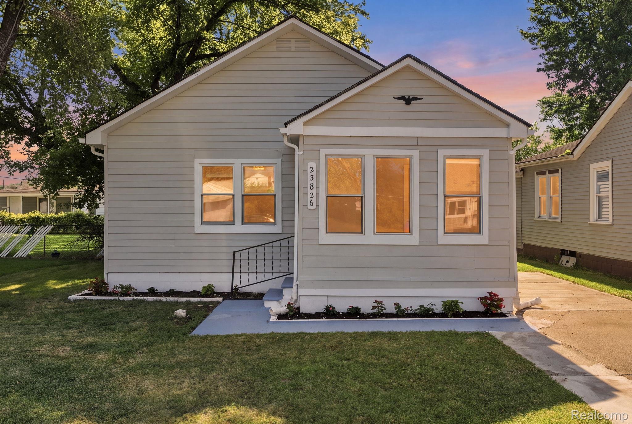 23826, Columbus, Warren, Michigan, 48089