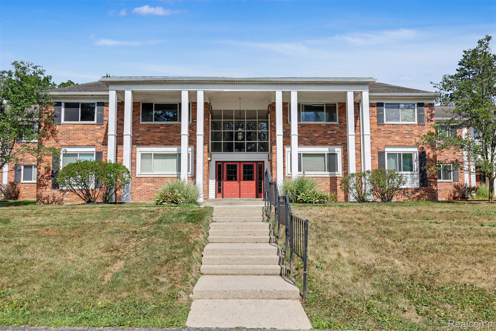 525, Fairbrook, #108, Northville, Michigan, 48167