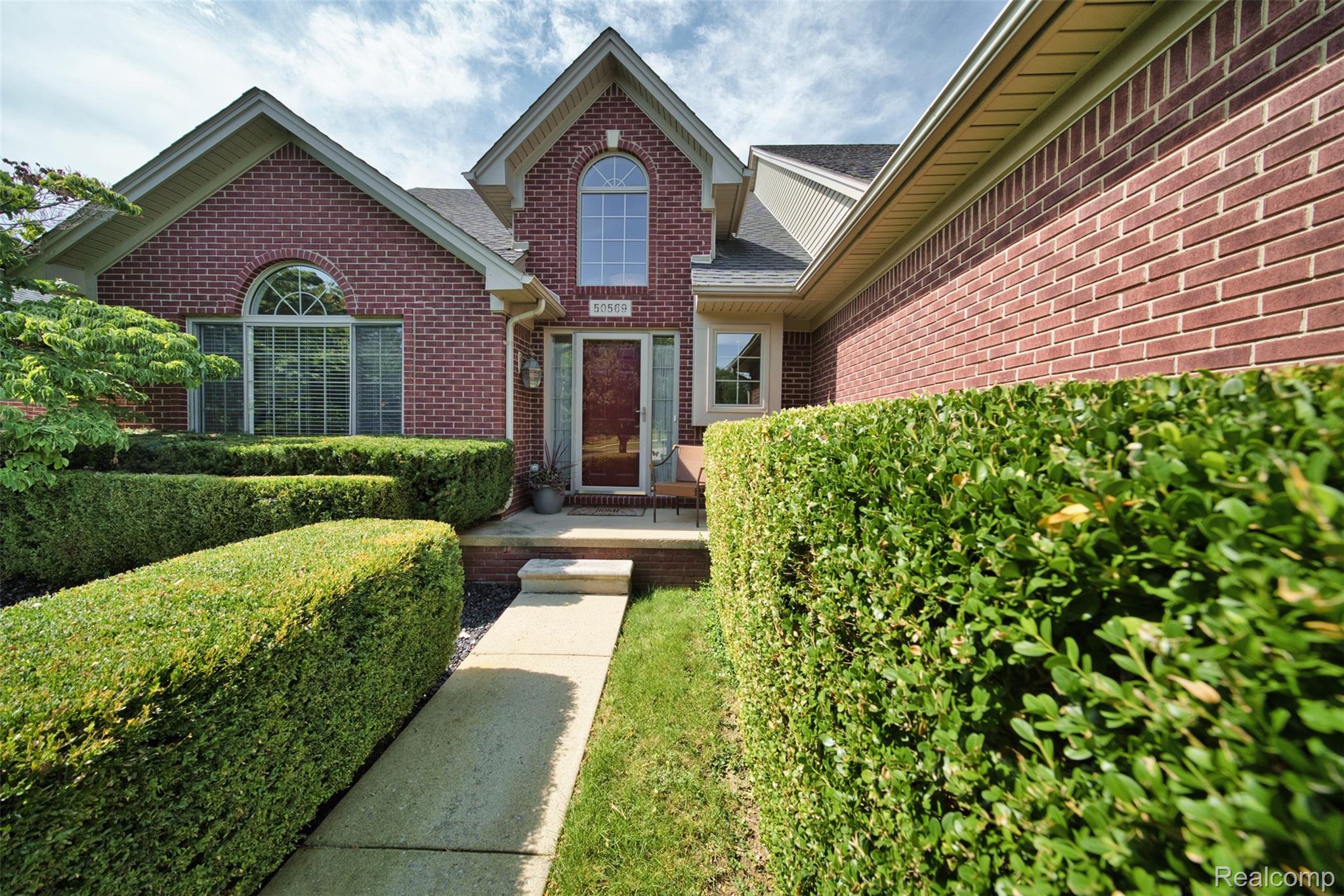50569, Plaza, Macomb, Michigan, 48042