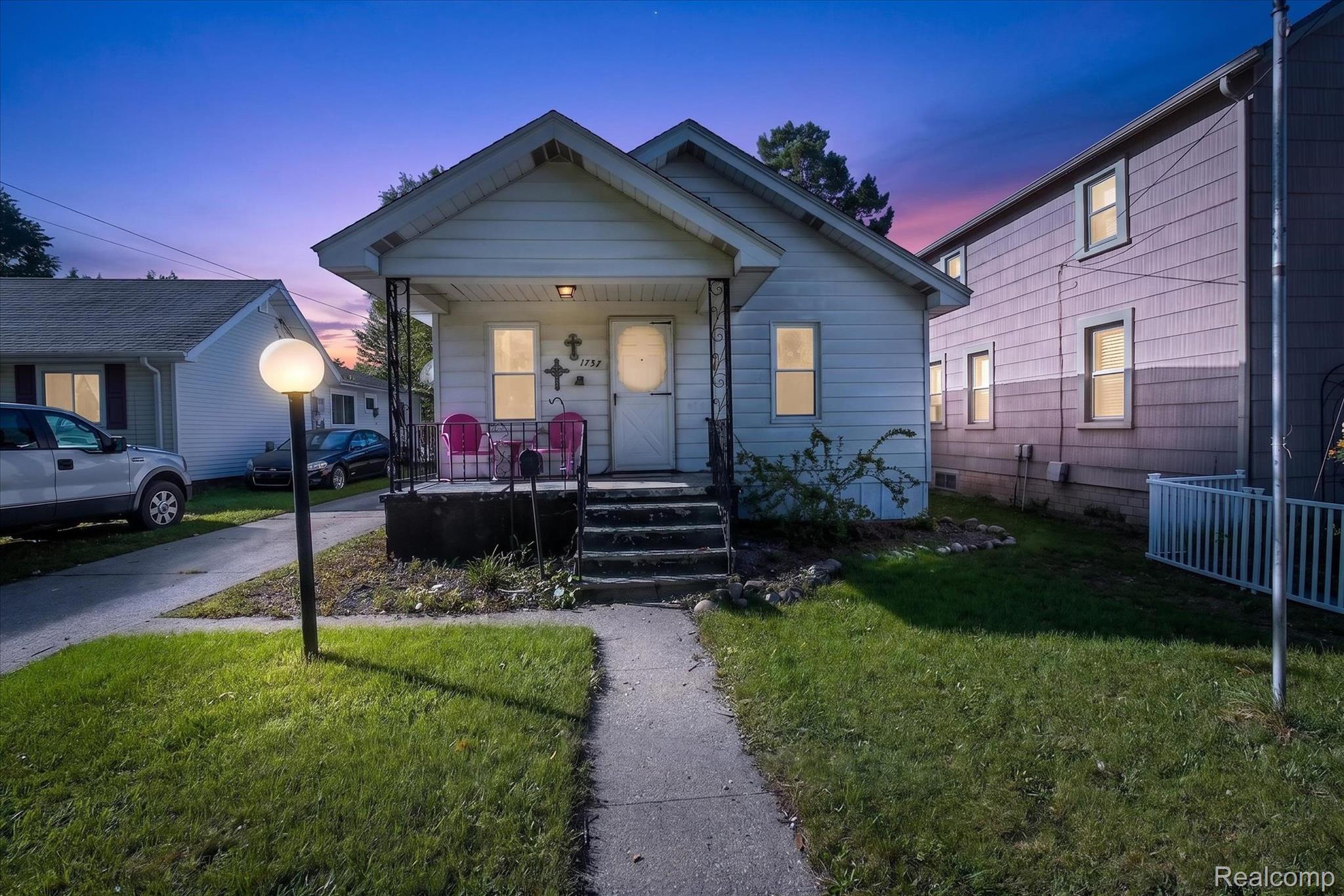 1737, Kollen, Saginaw, Michigan, 48602
