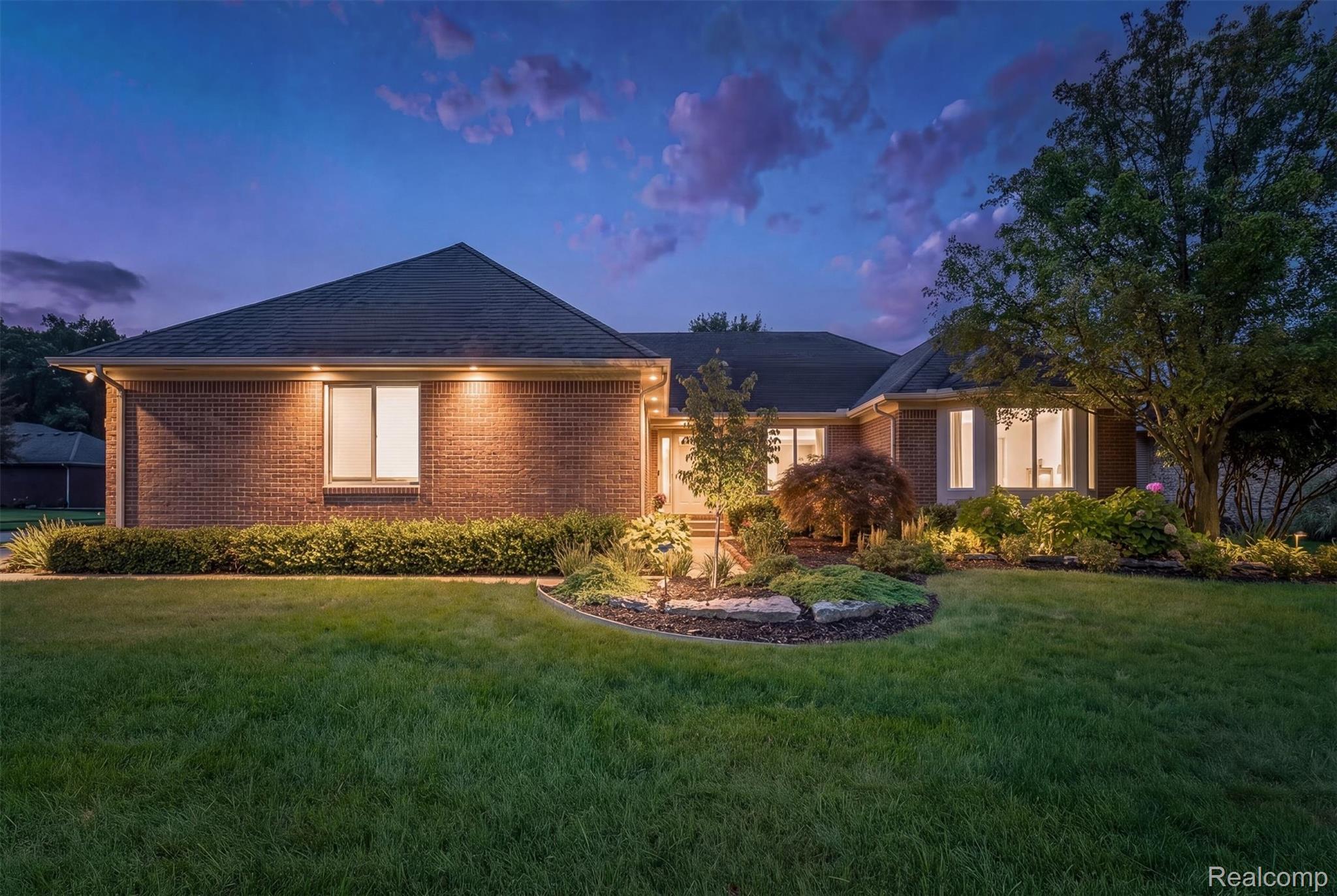 22702, Brantingham, Macomb, Michigan, 48044