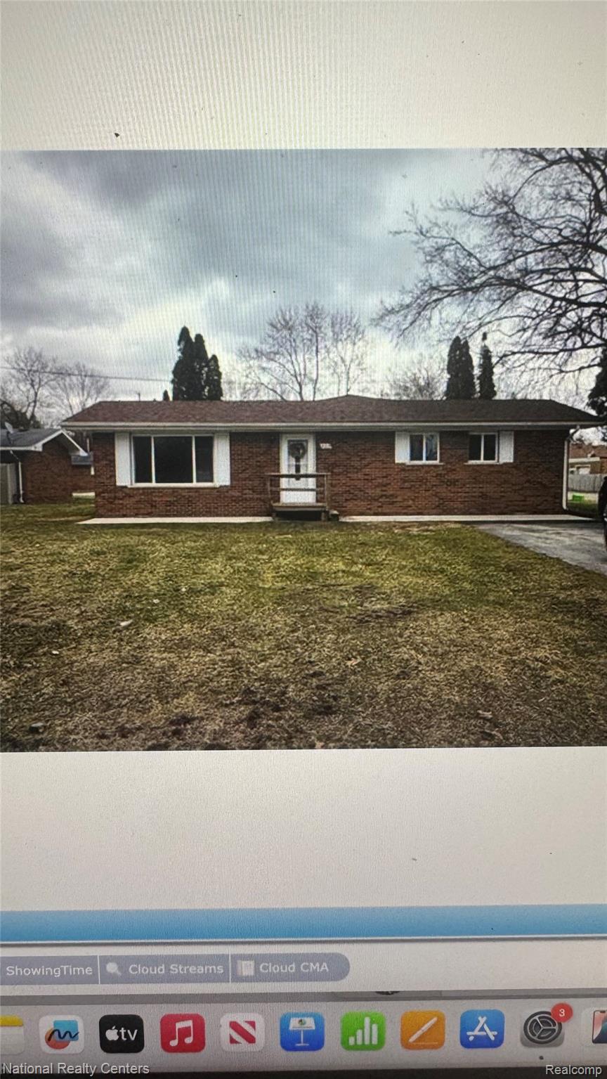 502, Henrietta, Algonac, Michigan, 48001