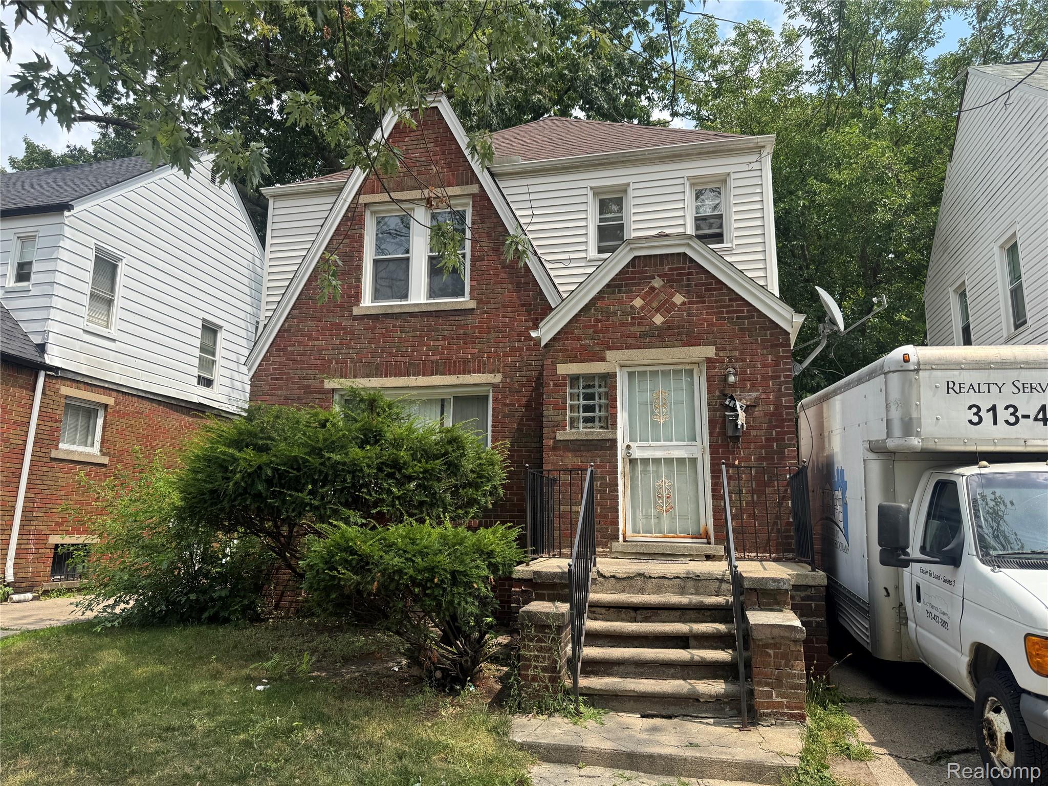 16536, Cheyenne, Detroit, Michigan, 48235