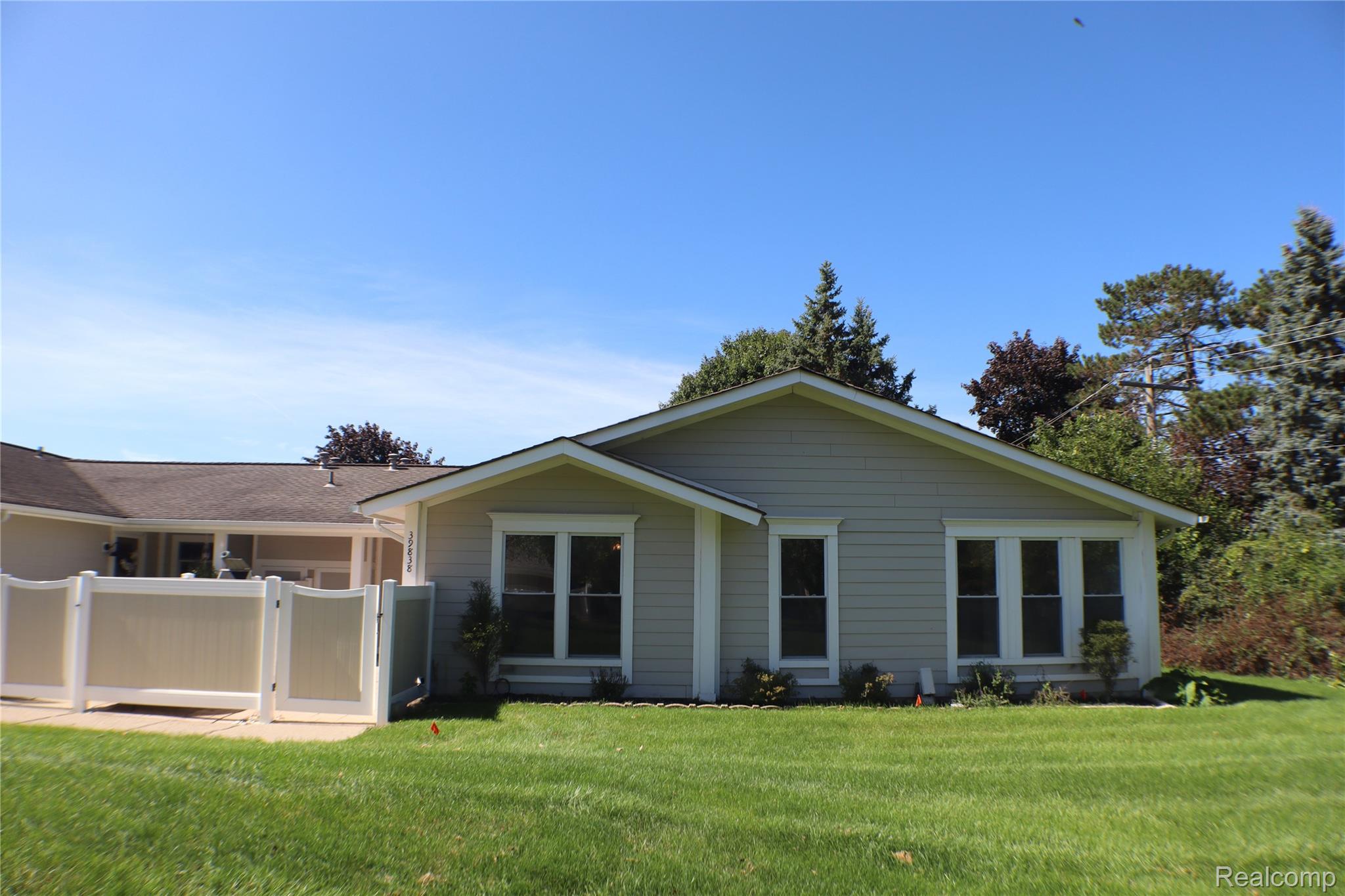 39838, Village Wood, Novi, Michigan, 48375