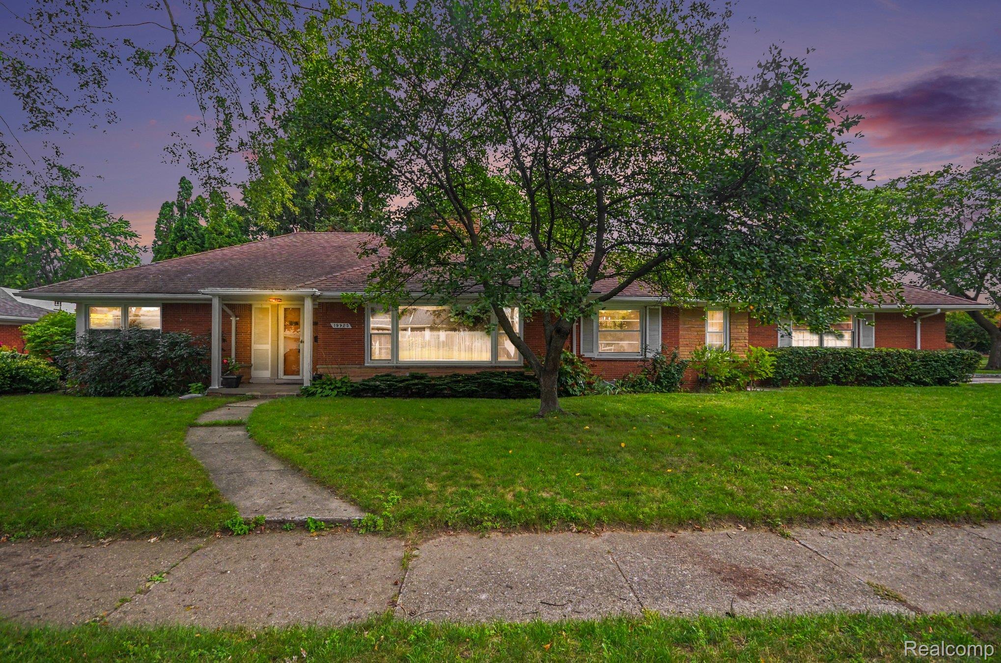 19925, William, Grosse Pointe Woods, Michigan, 48236