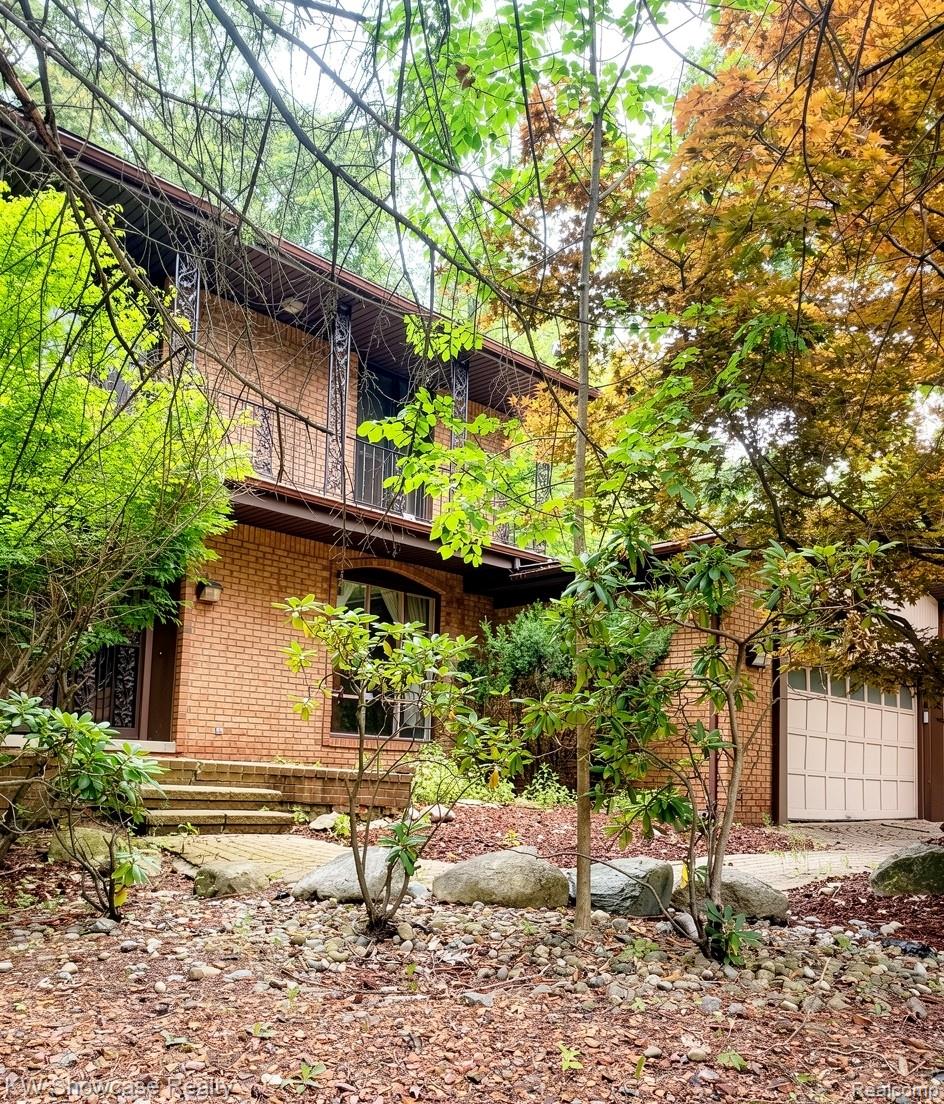5064, Far Ravine, West Bloomfield, Michigan, 48323
