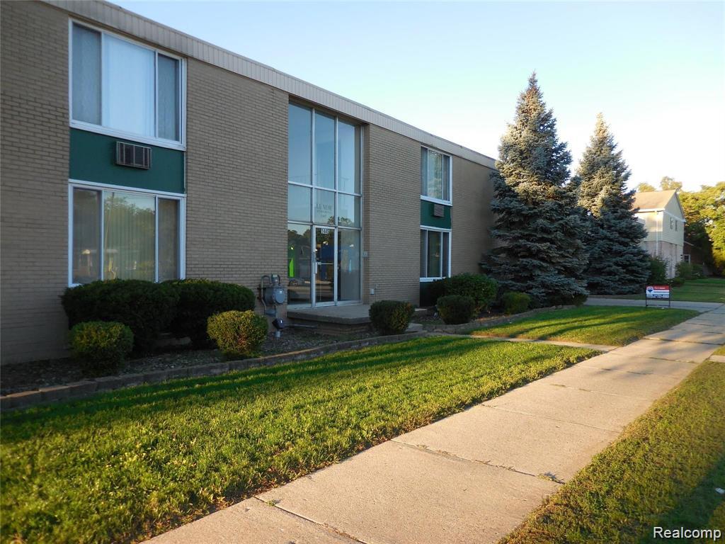 1445, 9 MILE, #Apt #8, Ferndale, Michigan, 48220