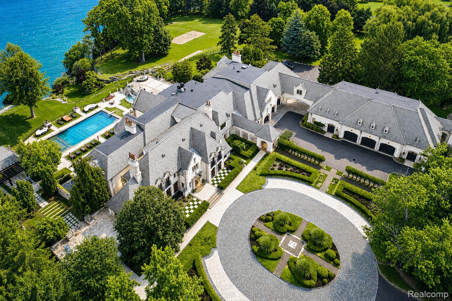 5400, Pontiac, Orchard Lake, Michigan, 48323