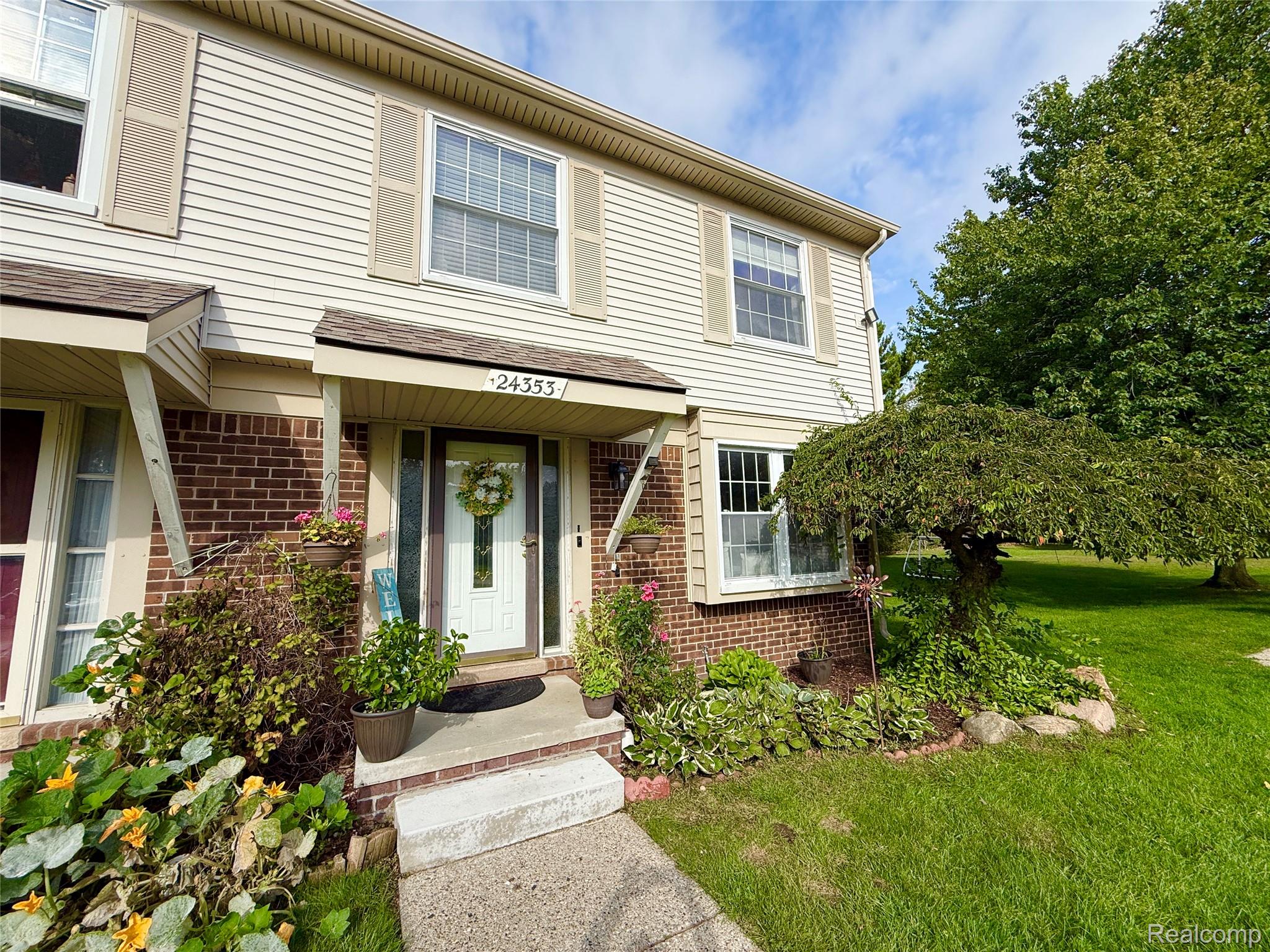 24353, Bashian, Novi, Michigan, 48375
