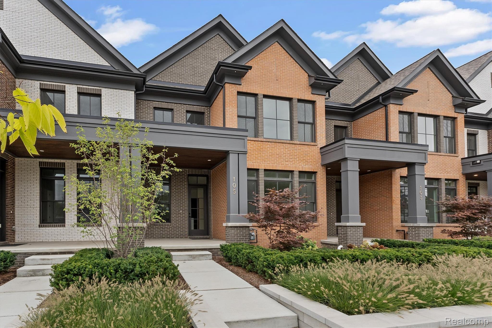 105, Griswold, Northville, Michigan, 48167
