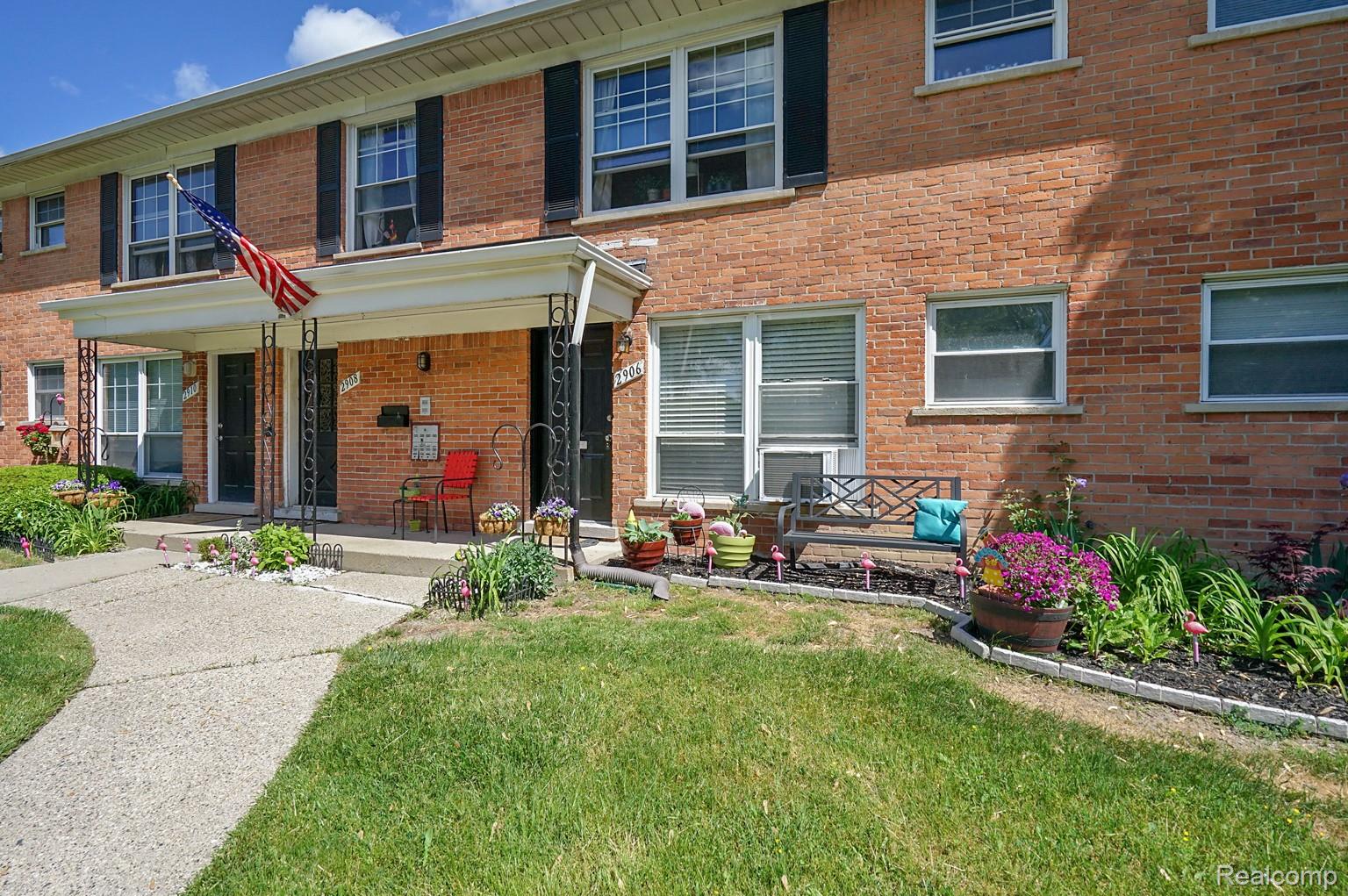 2906, 13 Mile, #3, Royal Oak, Michigan, 48073