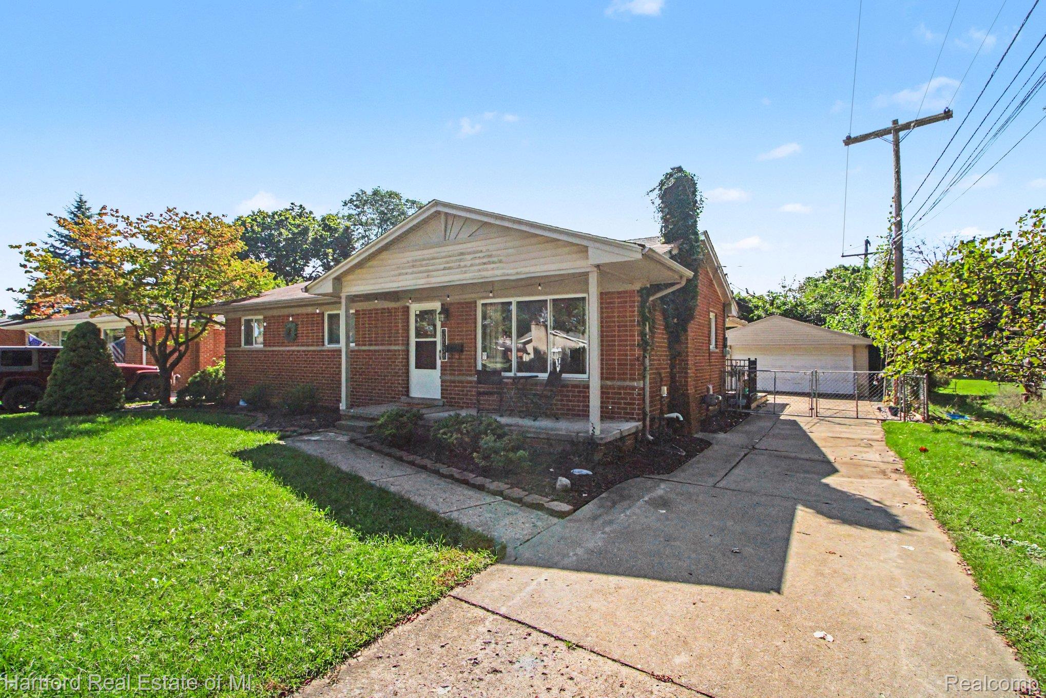 32731, Meadowbrook, Livonia, Michigan, 48154
