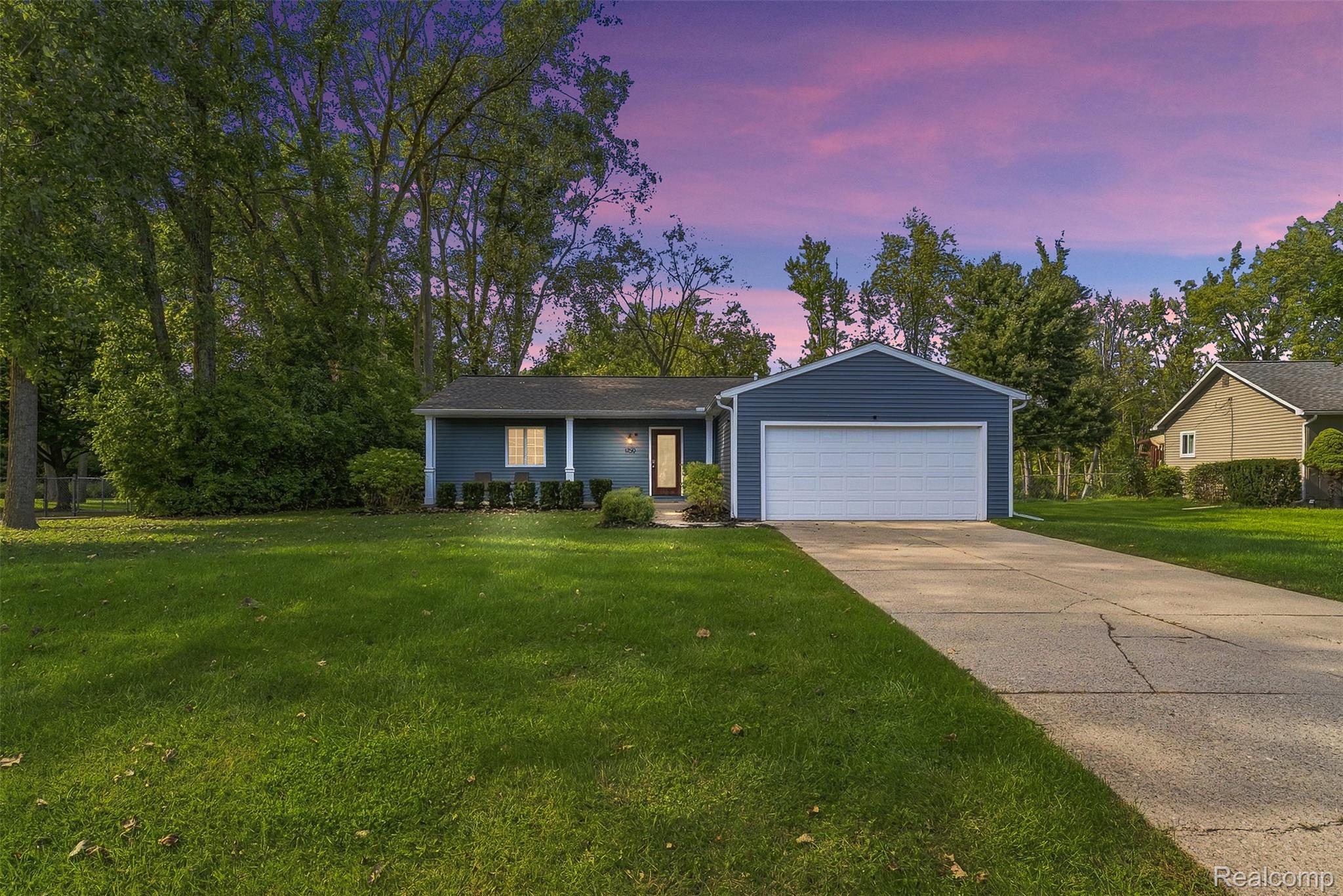 1750, Henbert, West Bloomfield, Michigan, 48324