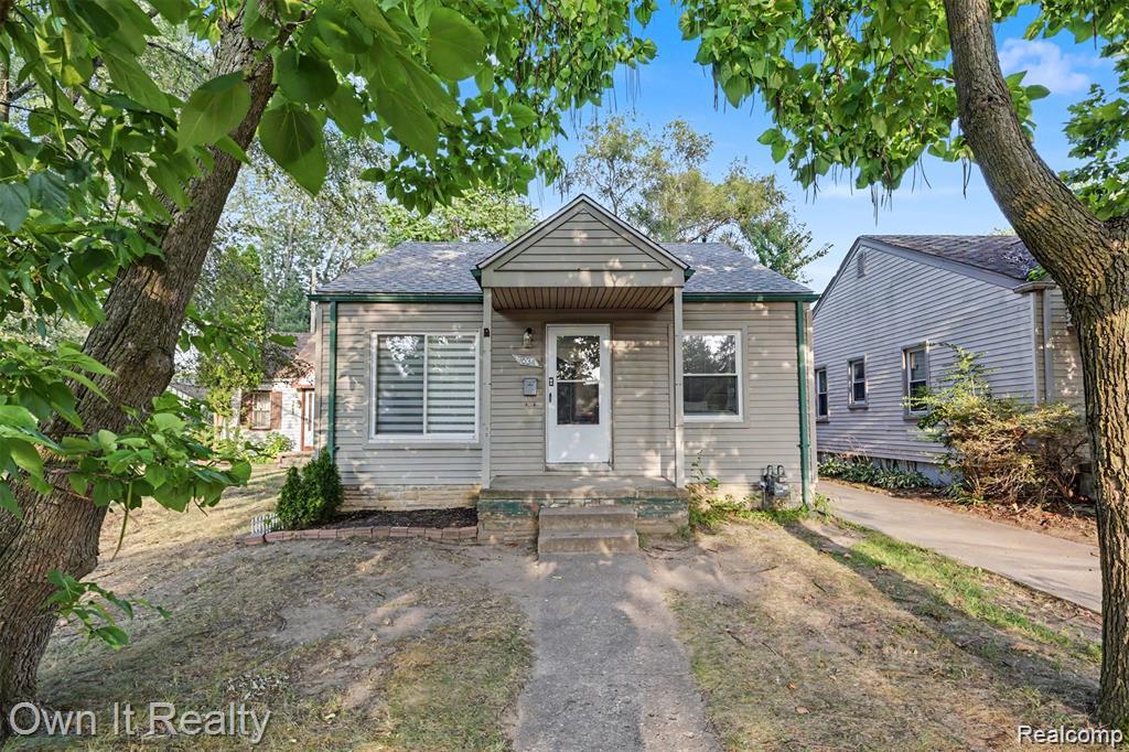 7634, Hazelton, Dearborn Heights, Michigan, 48127