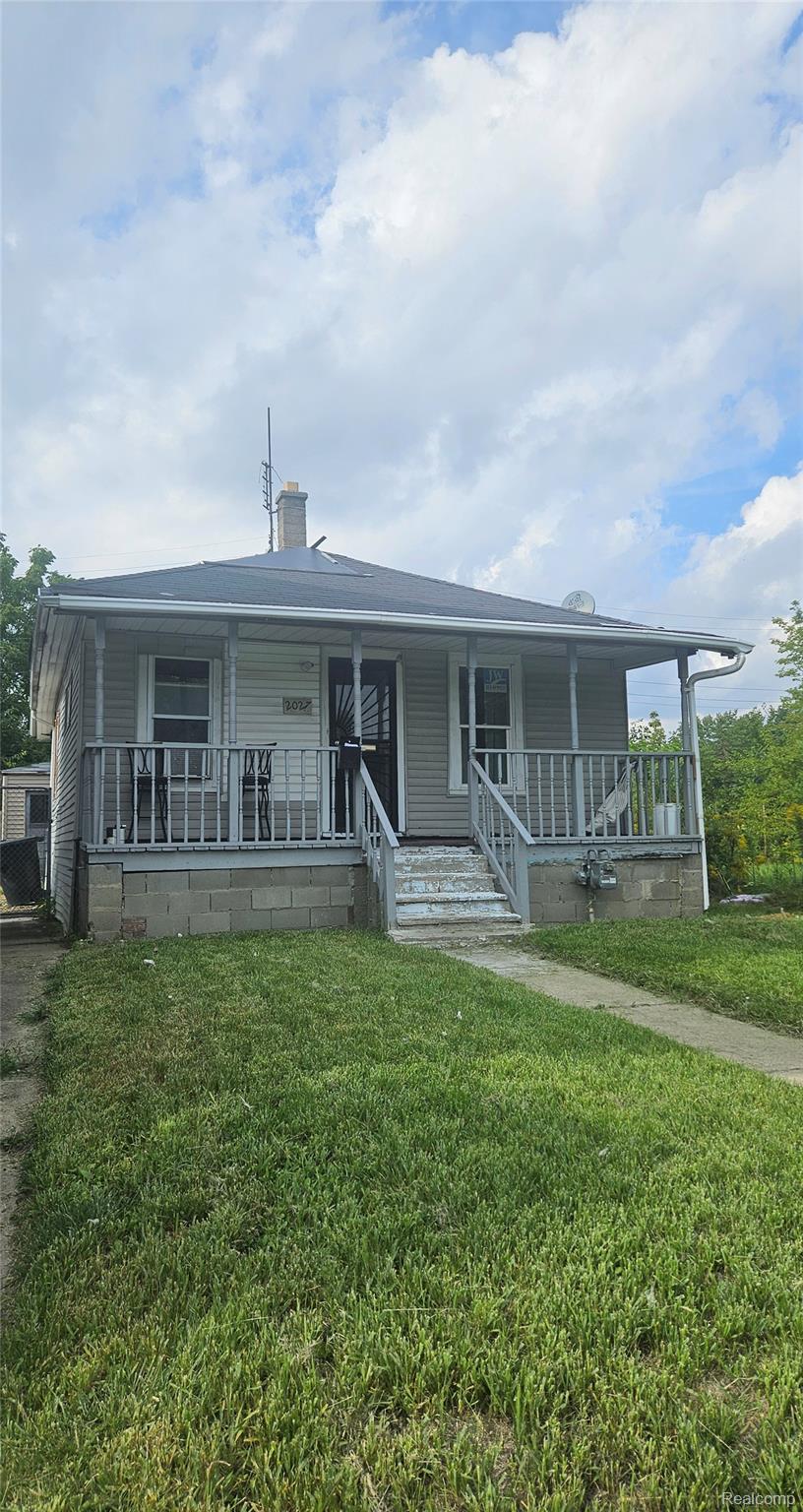 2027, Dearing, Hamtramck, Michigan, 48212