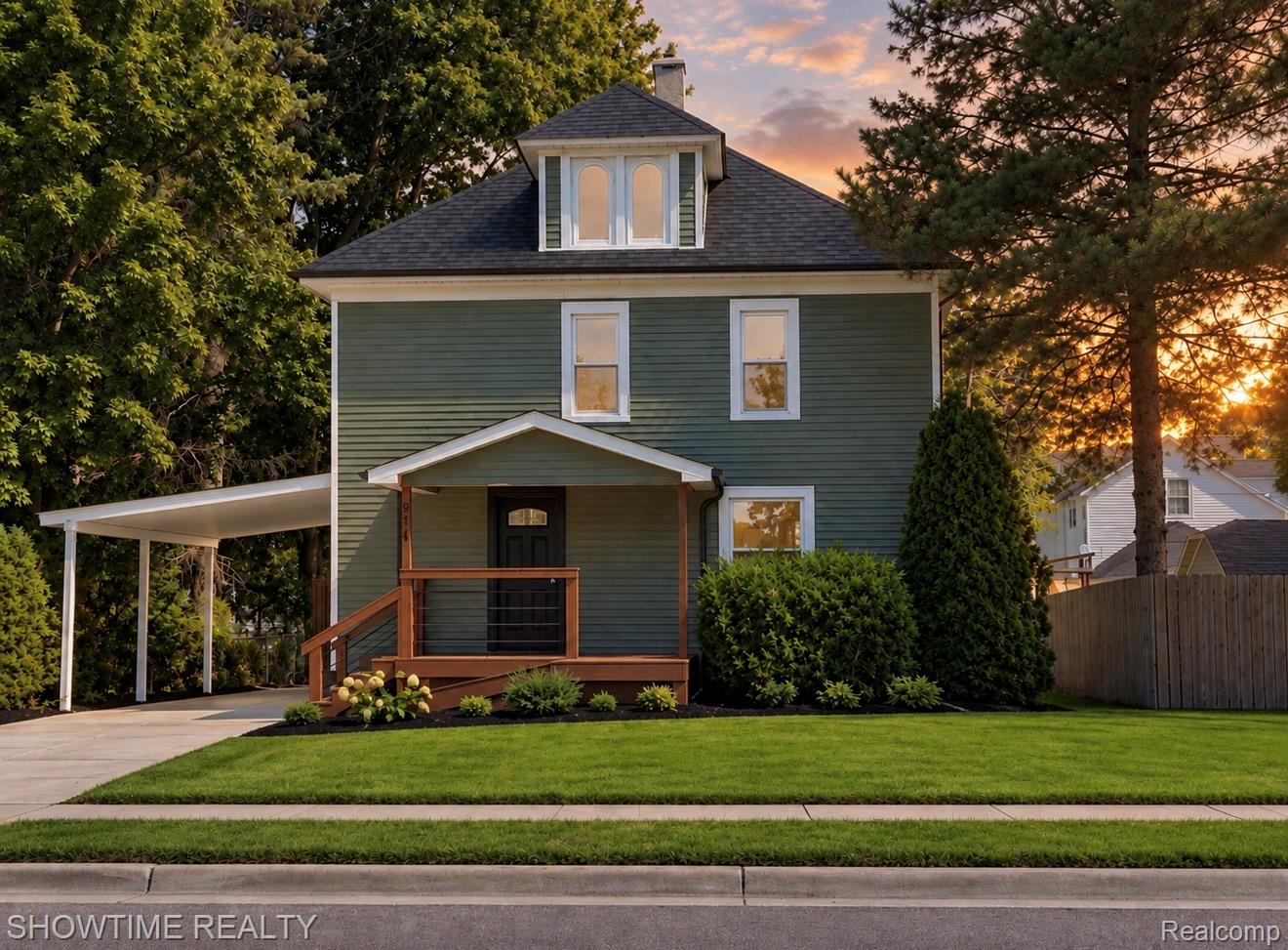 914, Main, Lapeer, Michigan, 48446