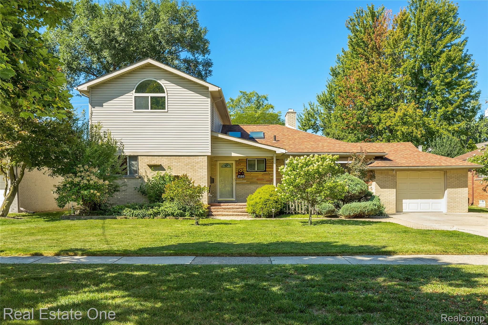25313, Scotia, Huntington Woods, Michigan, 48070