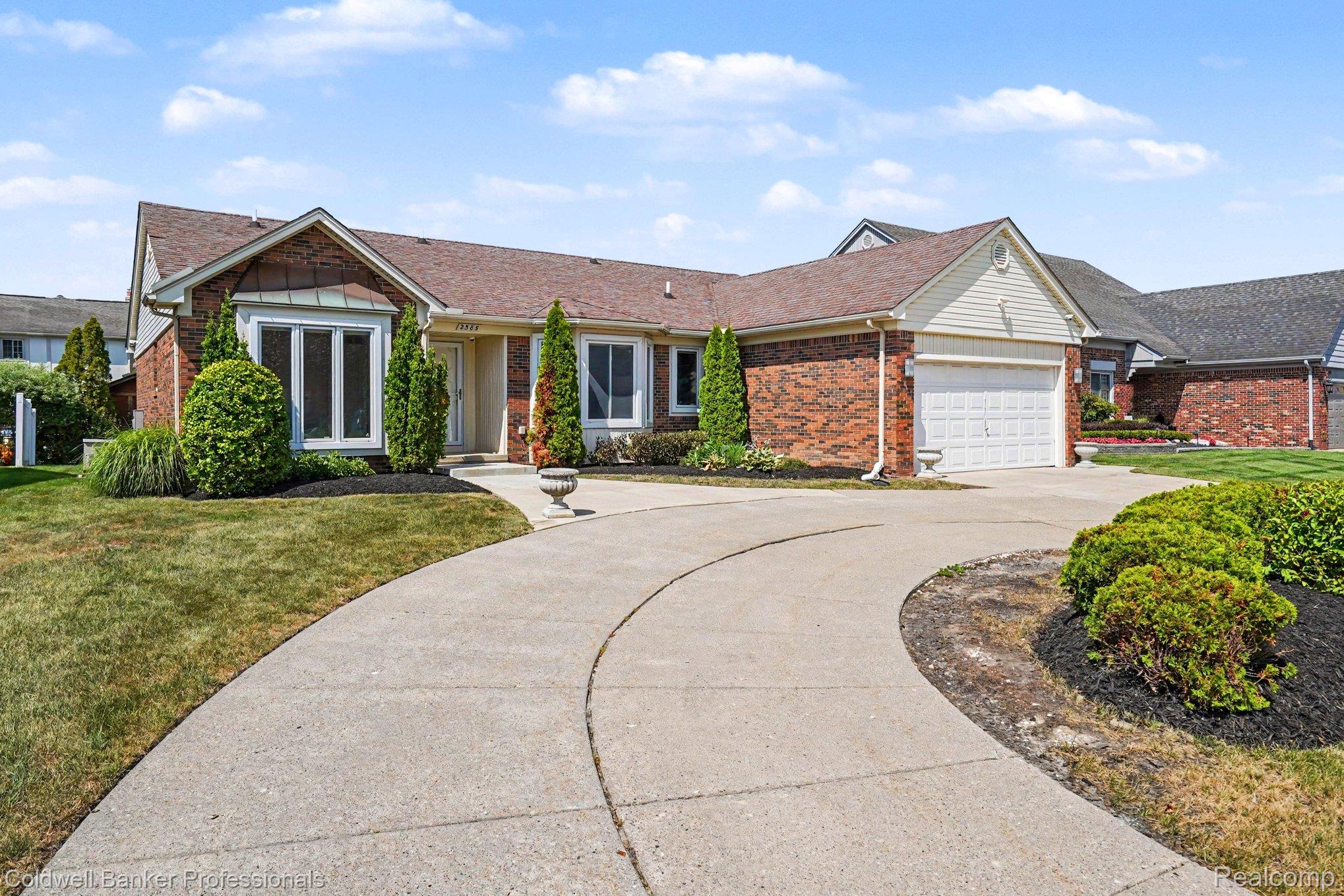 2585, Tiverton, Sterling Heights, Michigan, 48310