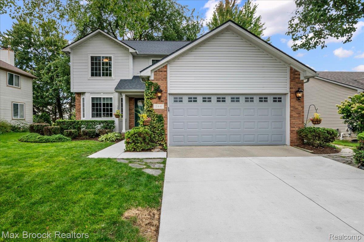 144, Arthur, Troy, Michigan, 48083