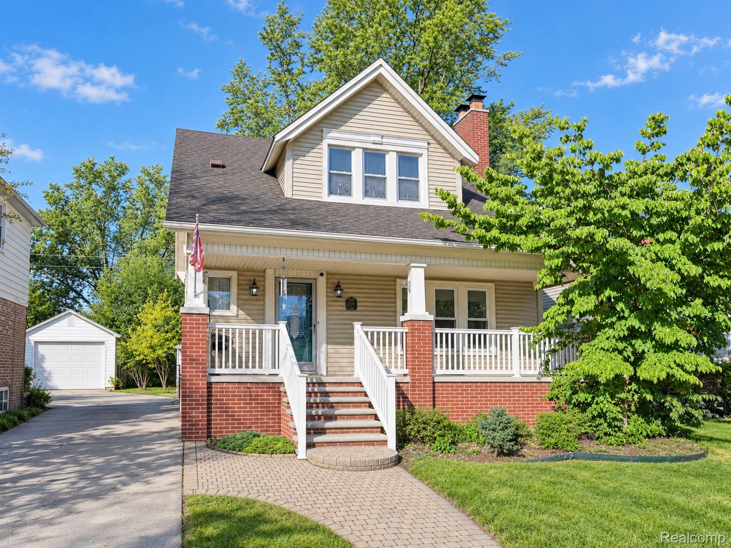 1448, May, Dearborn, Michigan, 48124