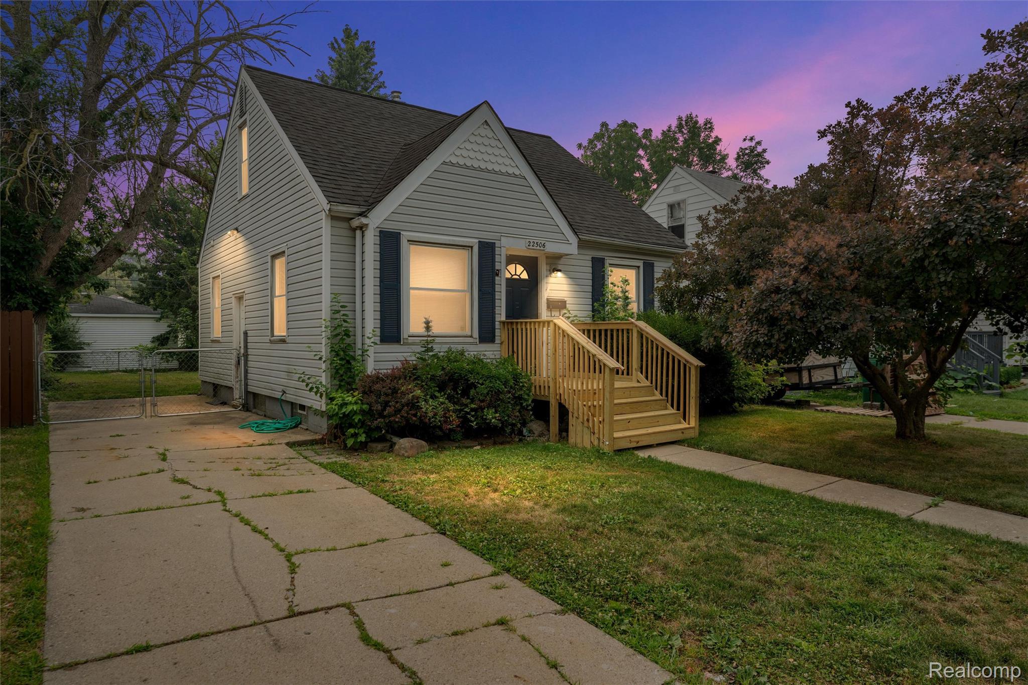 22506, Tuscany, Eastpointe, Michigan, 48021