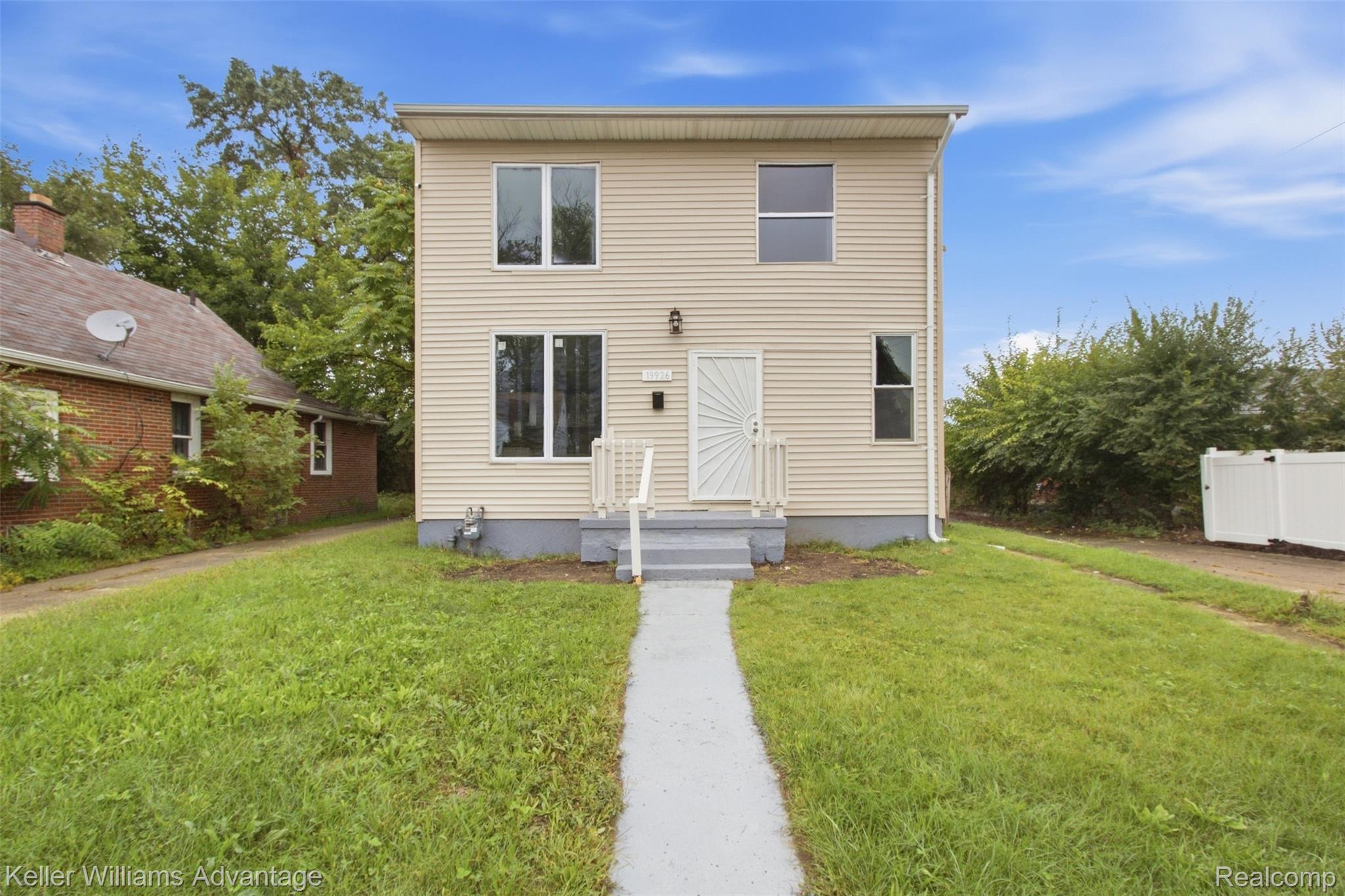 19926, Roselawn, Detroit, Michigan, 48221