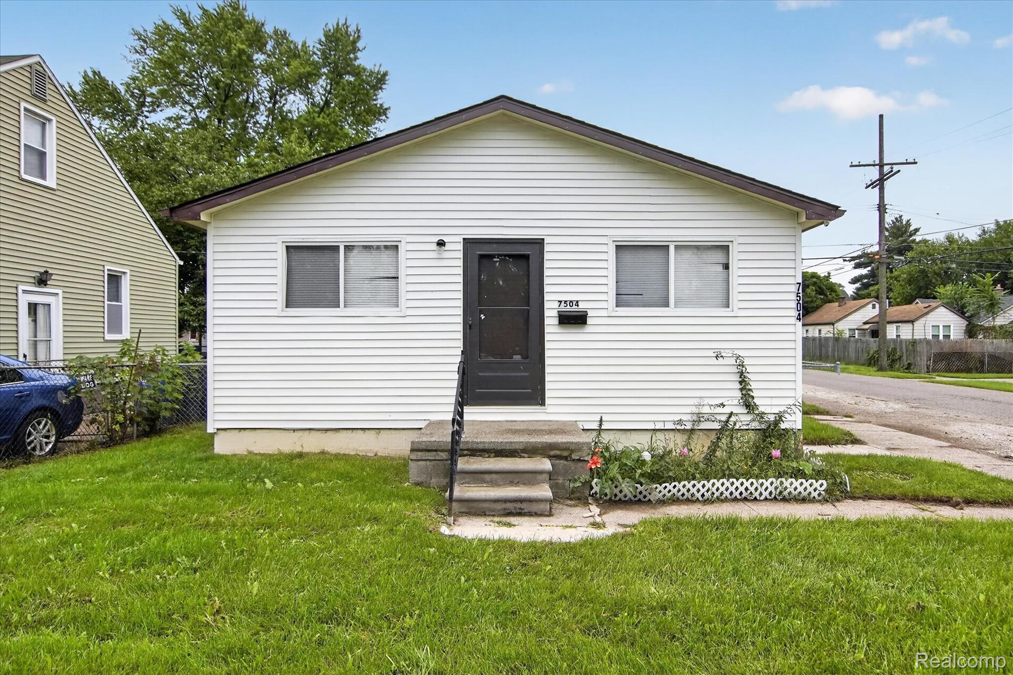 7504, Lozier, Warren, Michigan, 48091