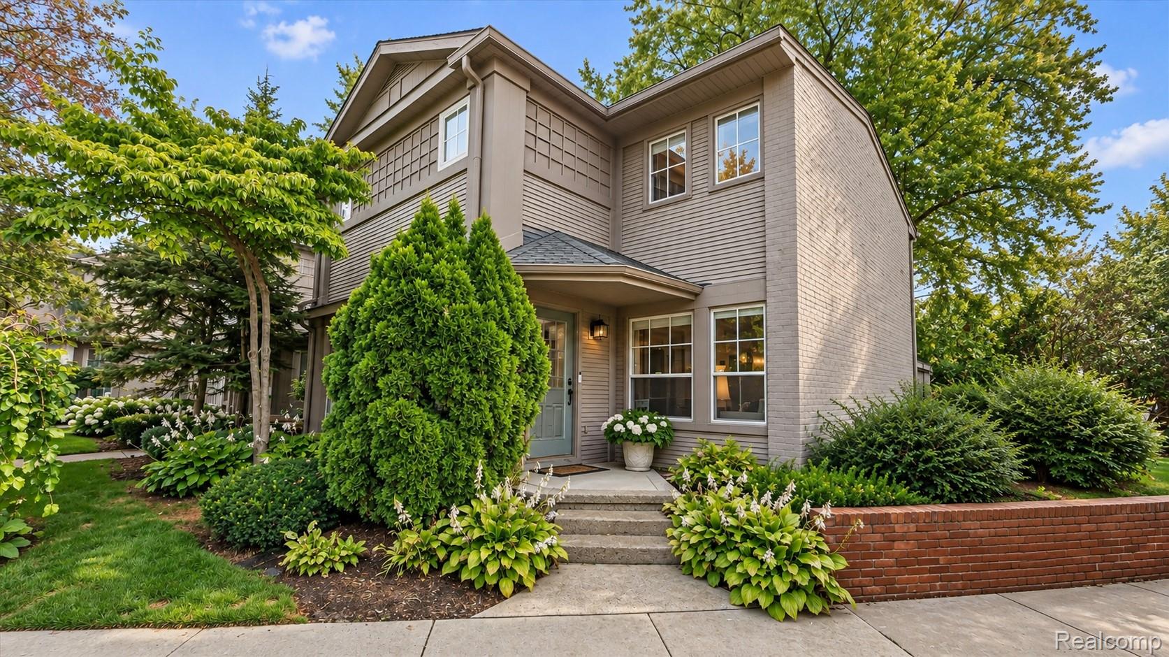 1051, Old Woodward, Birmingham, Michigan, 48009