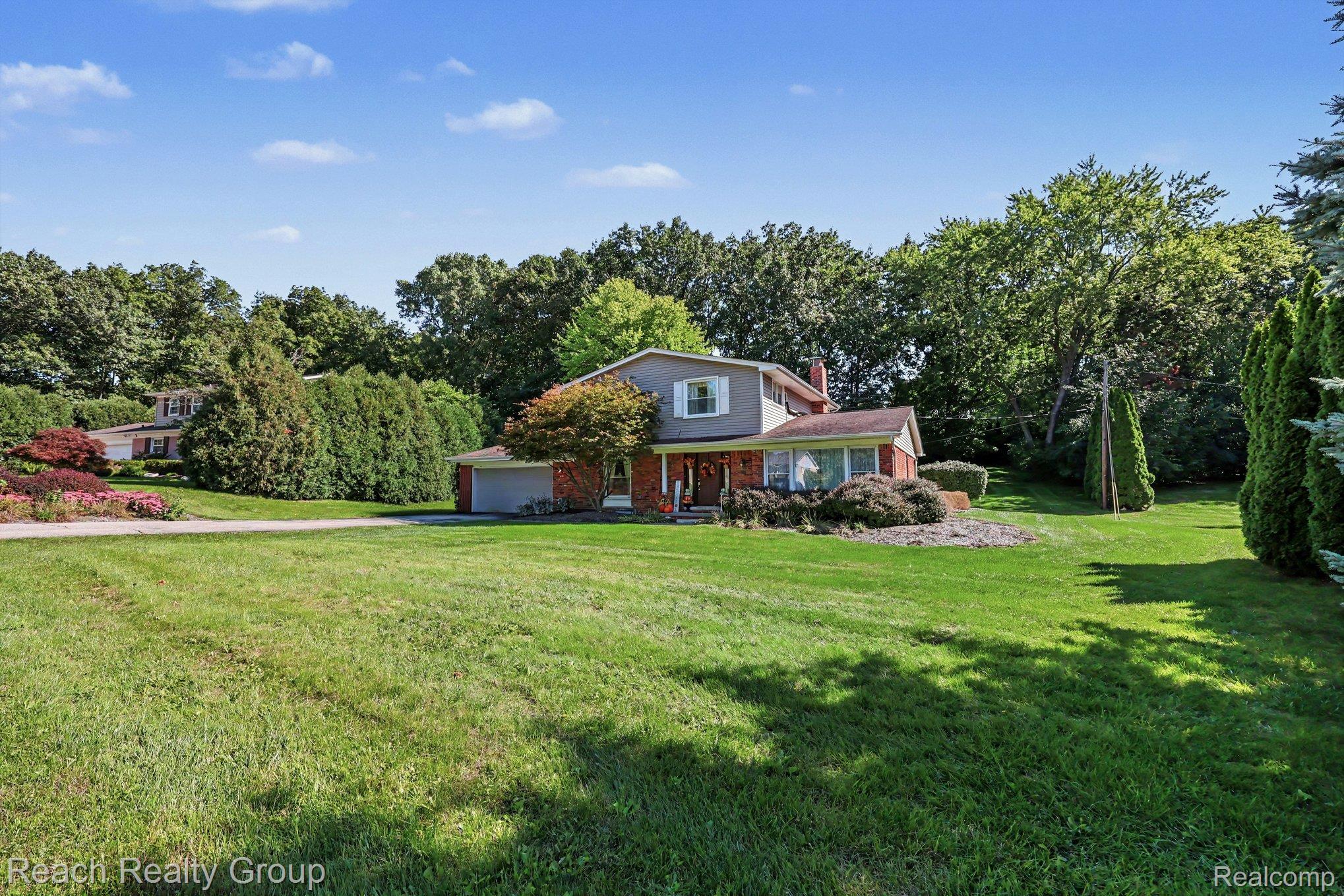 2553, Yorkshire Lane, Bloomfield Hills, Michigan, 48302