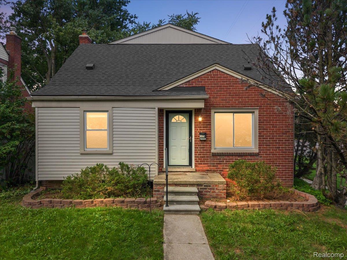 3225, Vermont, Royal Oak, Michigan, 48073