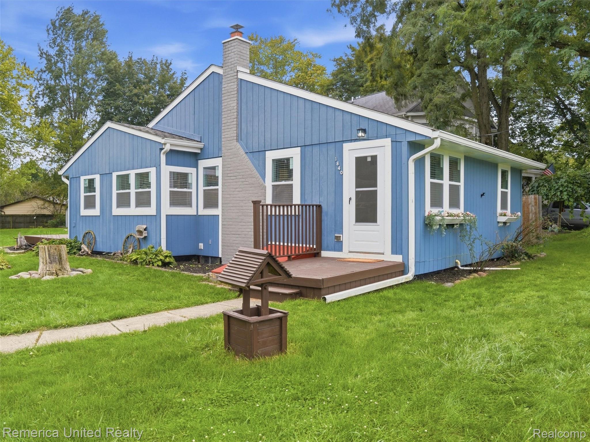 1840, Maxfield, Hartland, Michigan, 48353