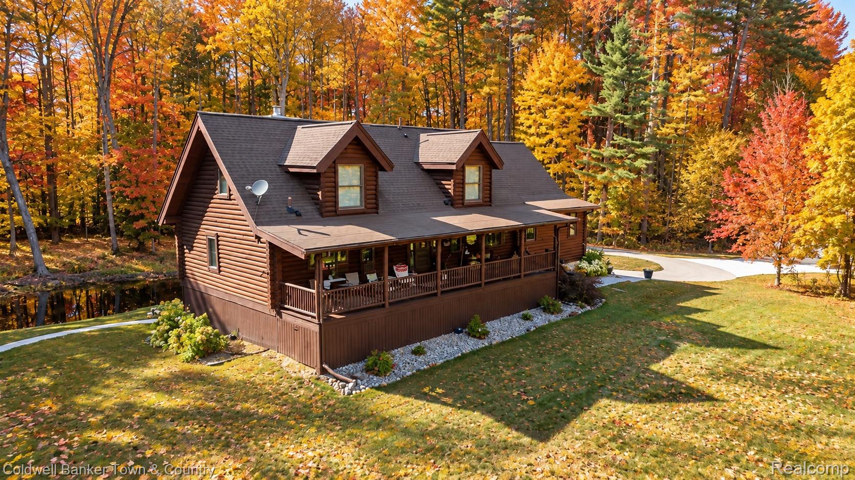 7023, Munsell, Howell, Michigan, 48843