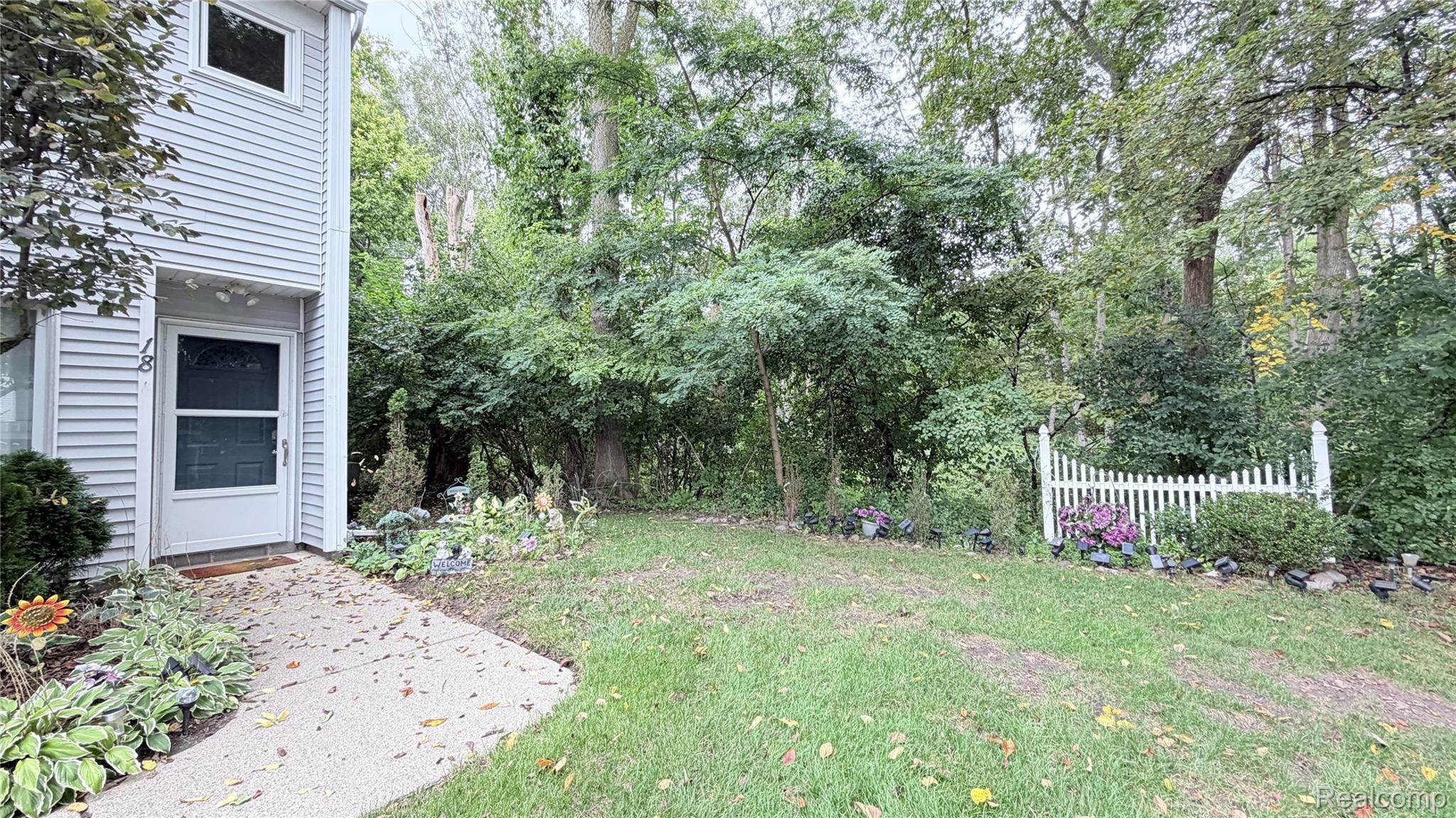 18, Rose Petal, Mount Clemens, Michigan, 48043