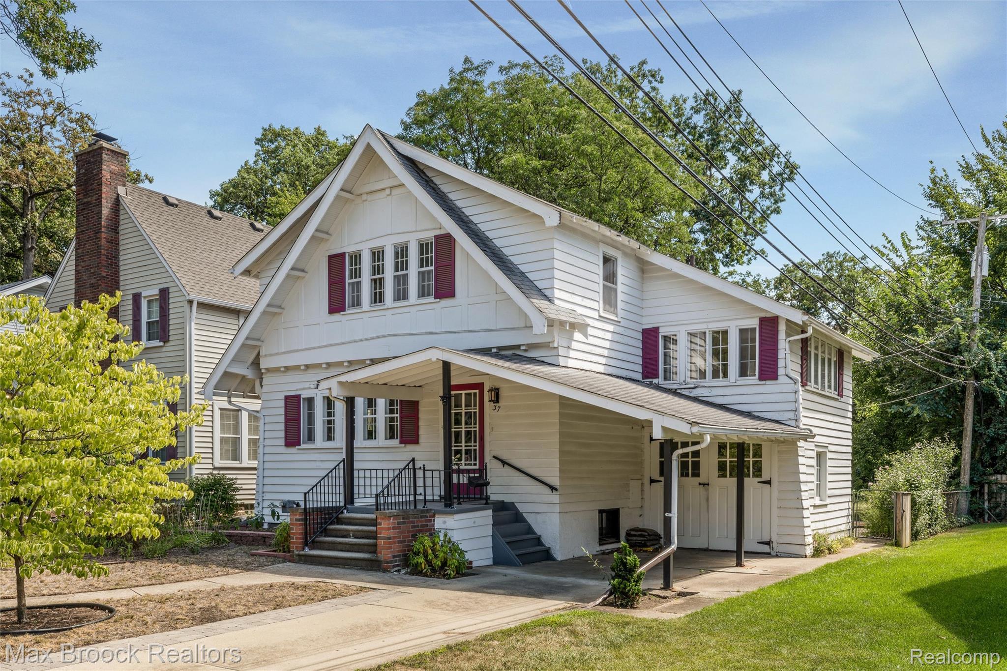 37, Hanover, Pleasant Ridge, Michigan, 48069