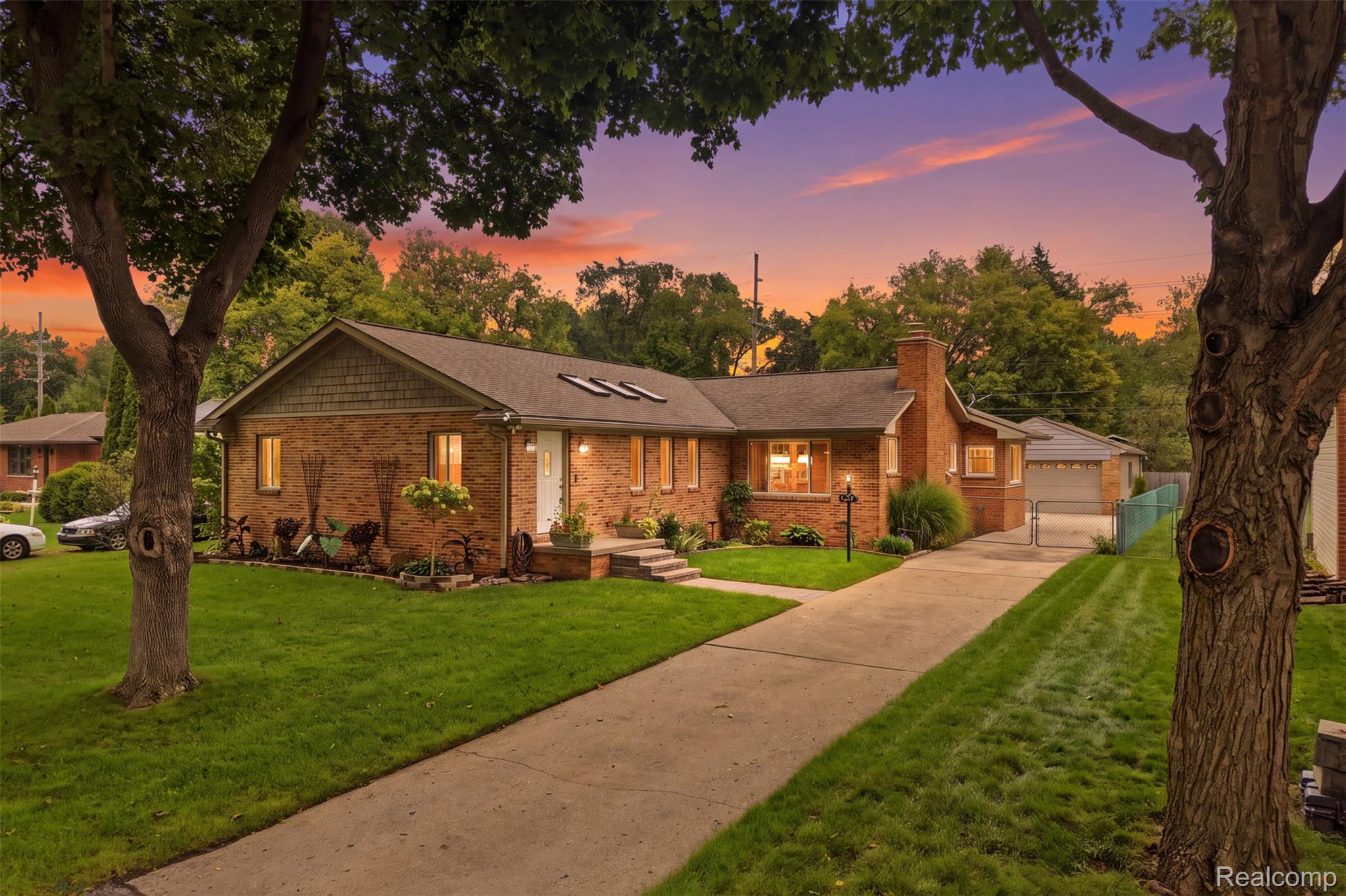 8858, Ball, Plymouth, Michigan, 48170