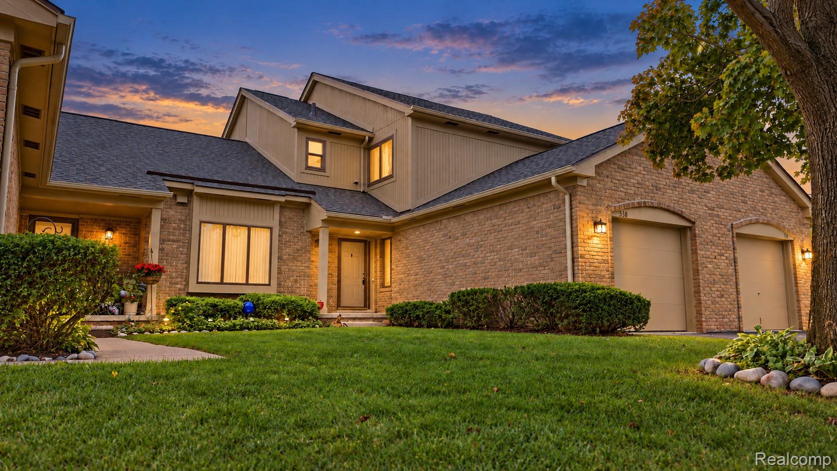 538, Tennyson, Rochester Hills, Michigan, 48307