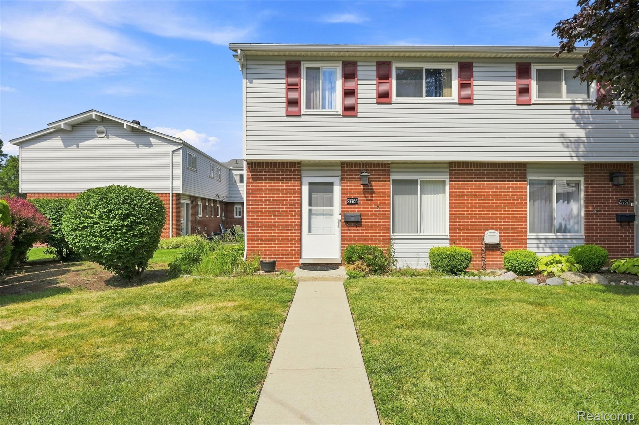 27766, Eastwick Sq, Roseville, Michigan, 48066