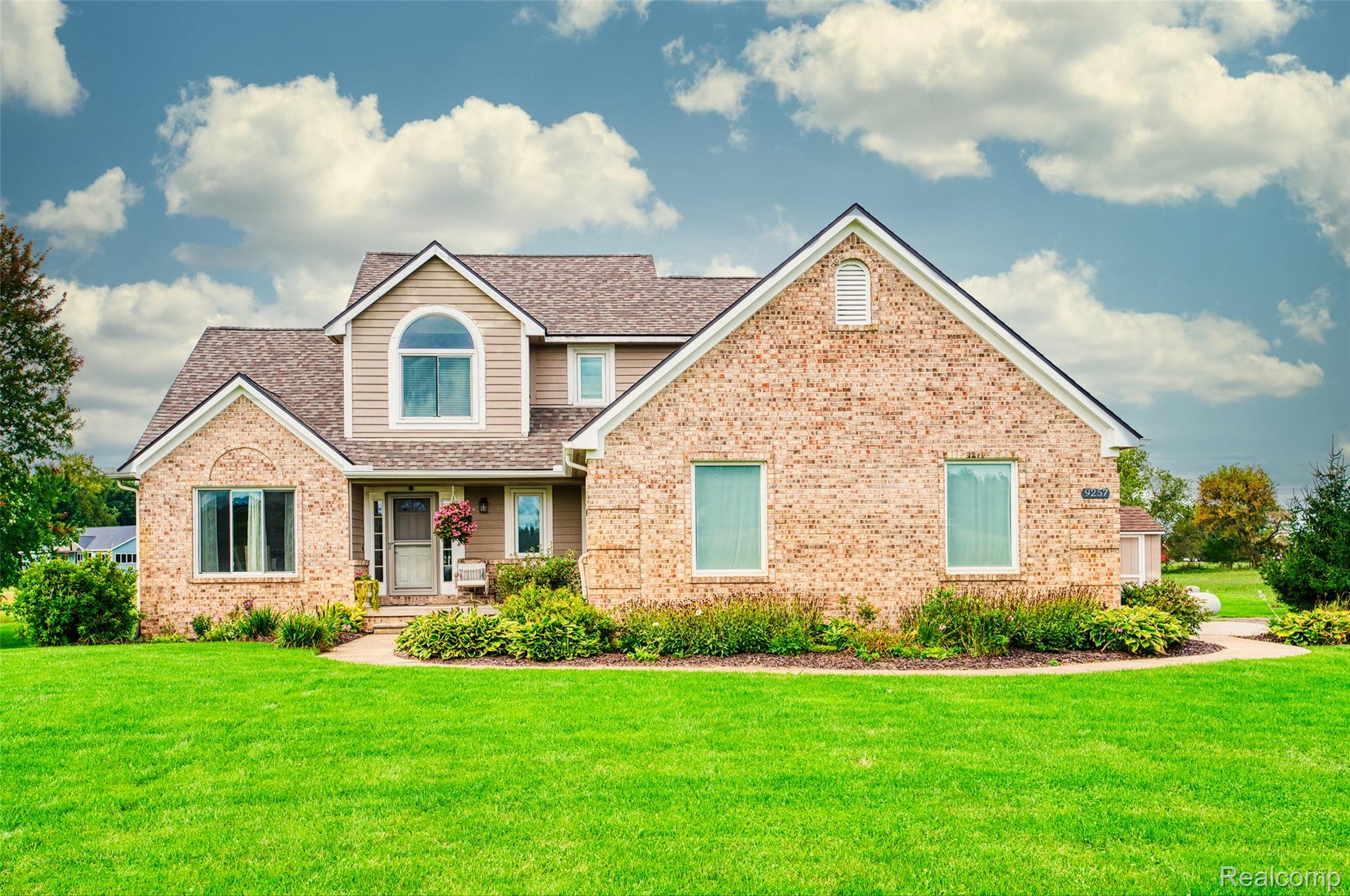 9257, Schrepfer, Howell, Michigan, 48855