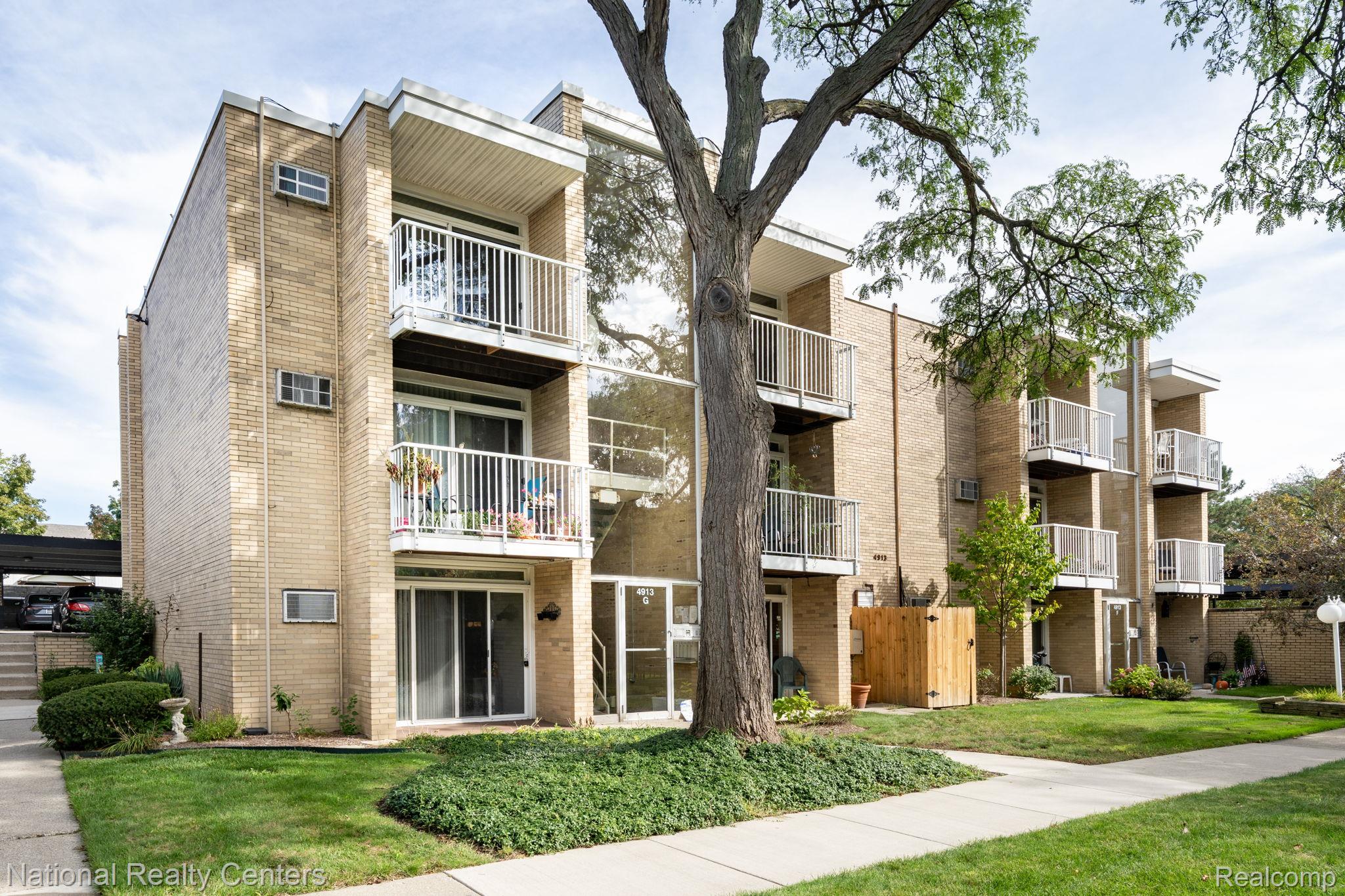 4913, Crooks, #G1, Royal Oak, Michigan, 48073