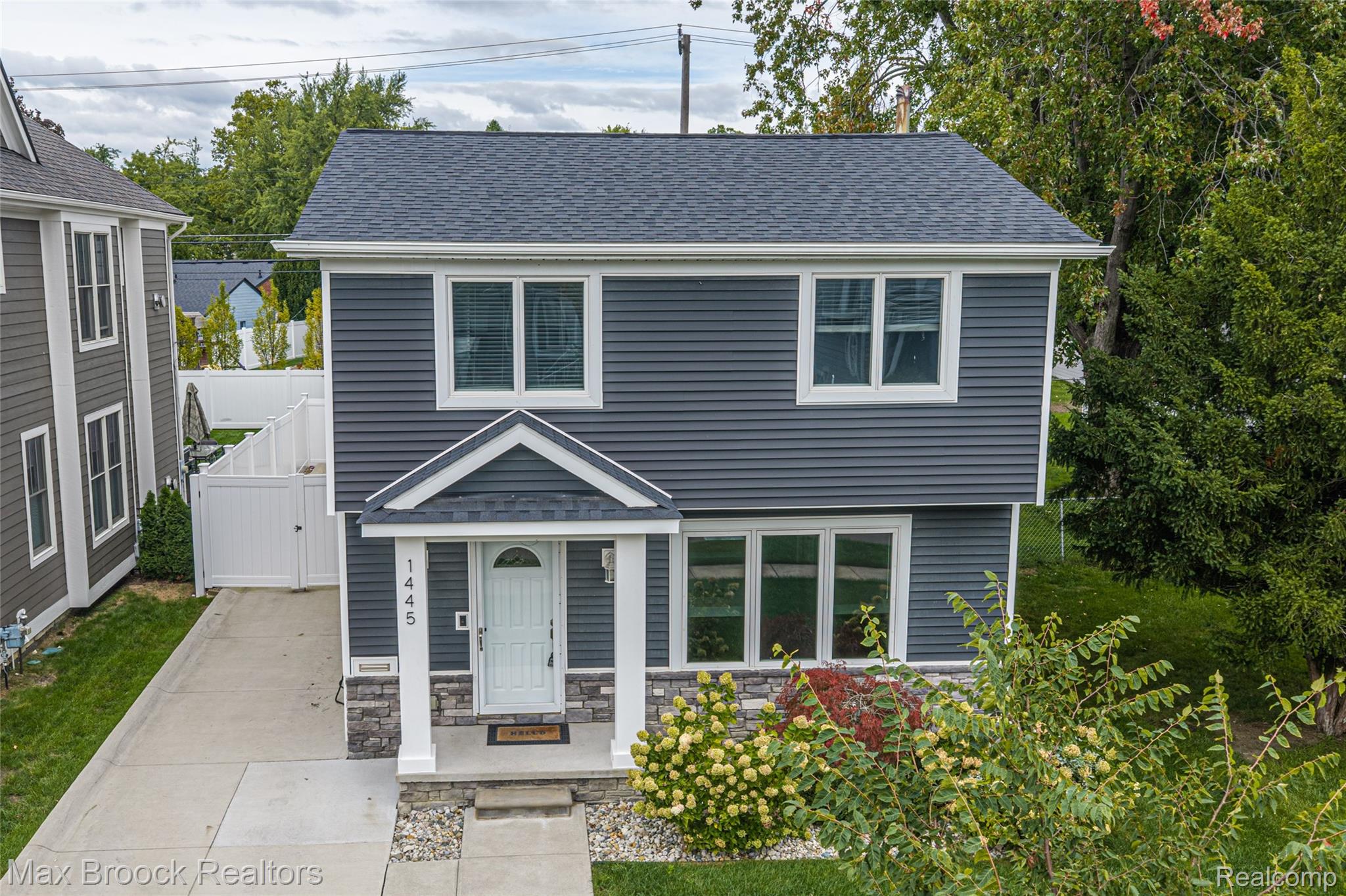 1445, Holland, Birmingham, Michigan, 48009
