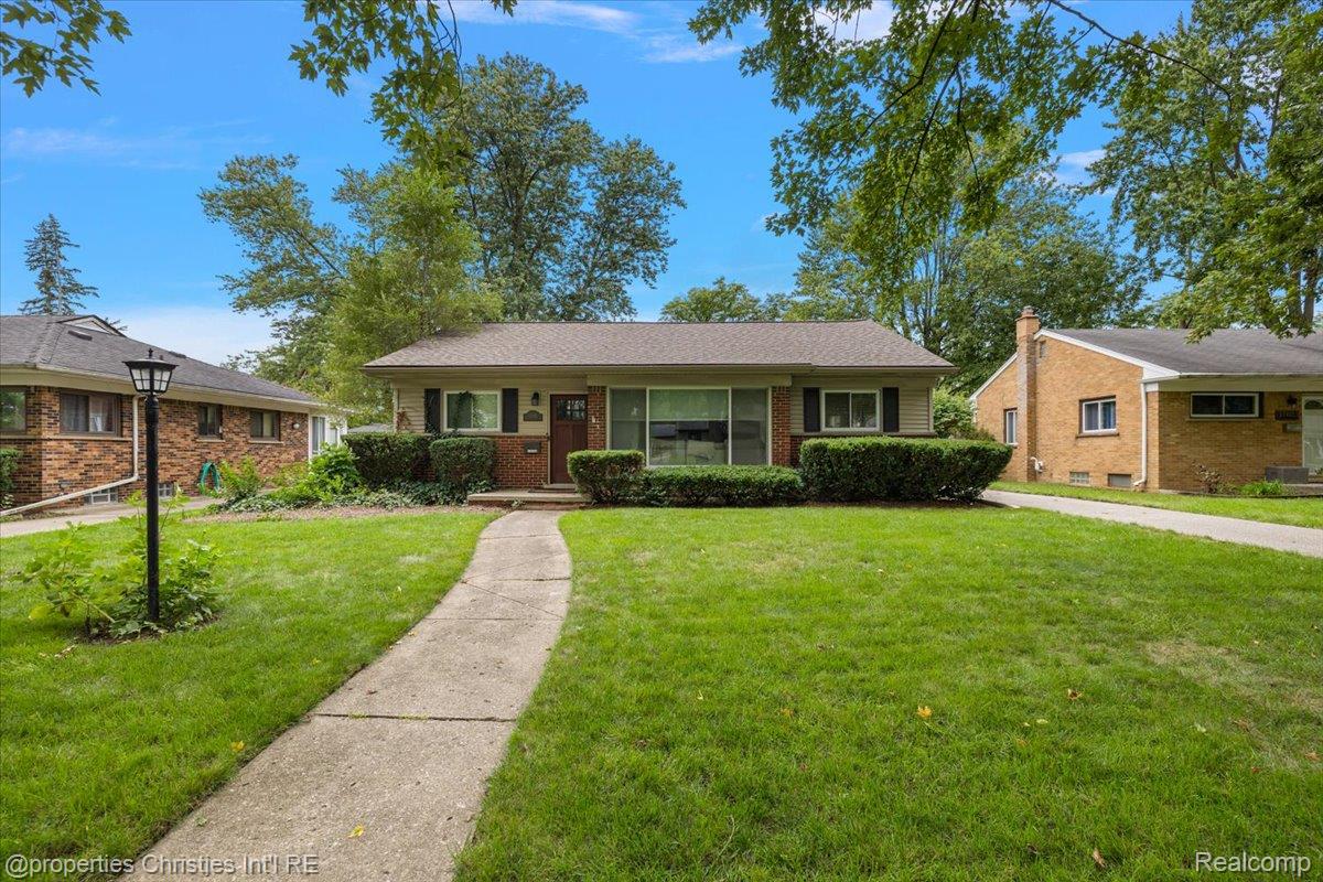 31095, Rutland, Beverly Hills, Michigan, 48025